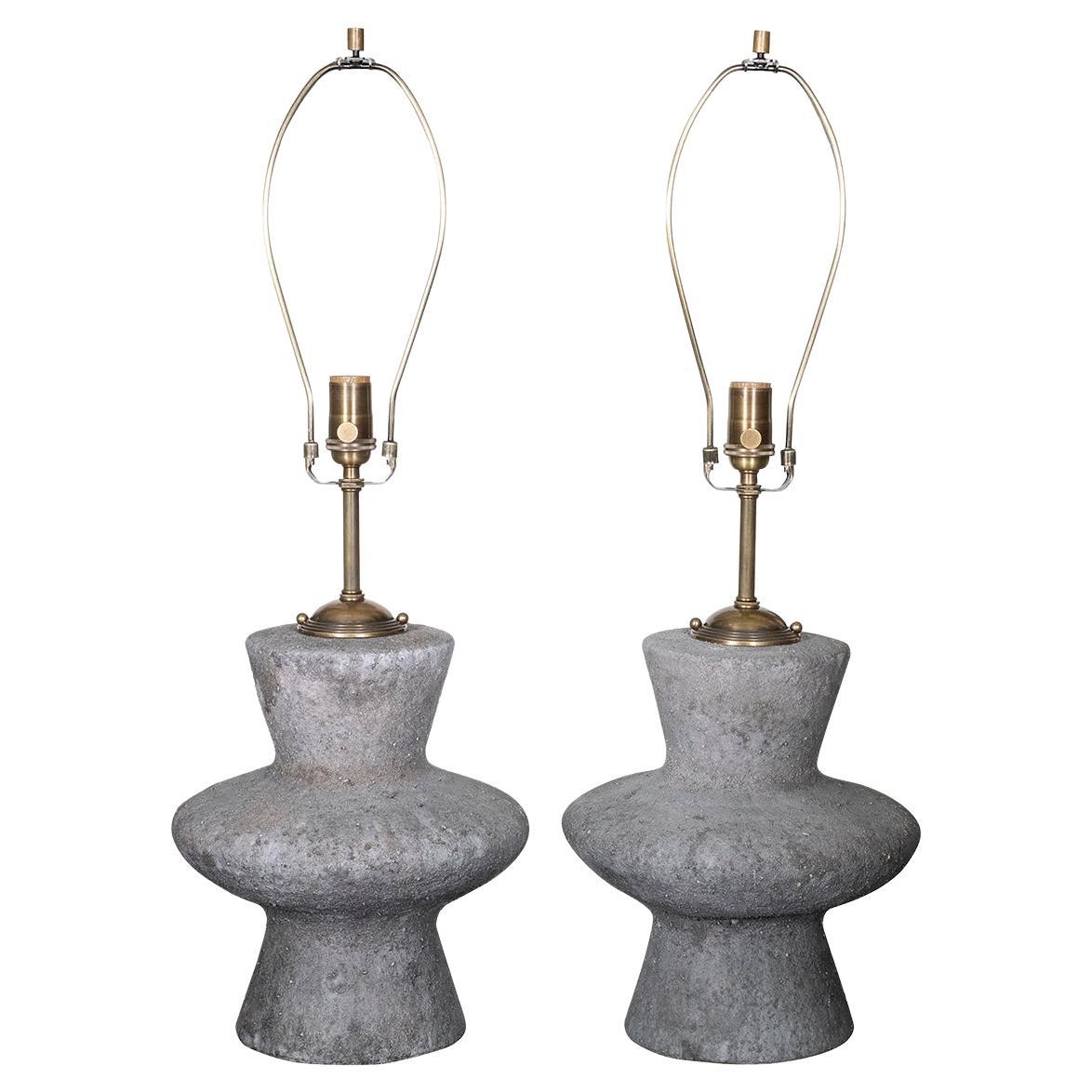 Paire de lampes de table en céramique grise