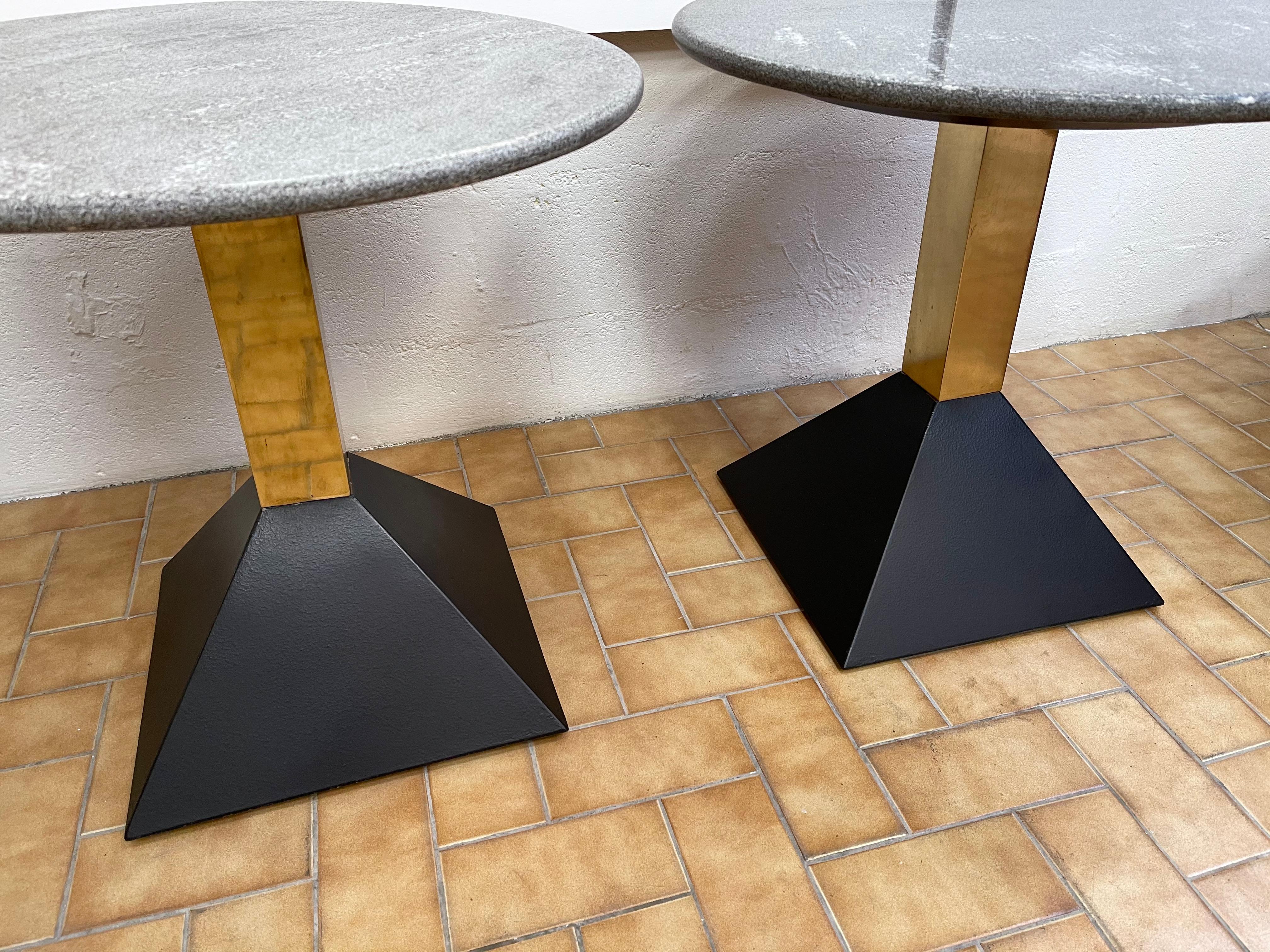 Mid-Century Modern Pair of Gray Granite and Brass Side Tables, Italy, 1980s For Sale
