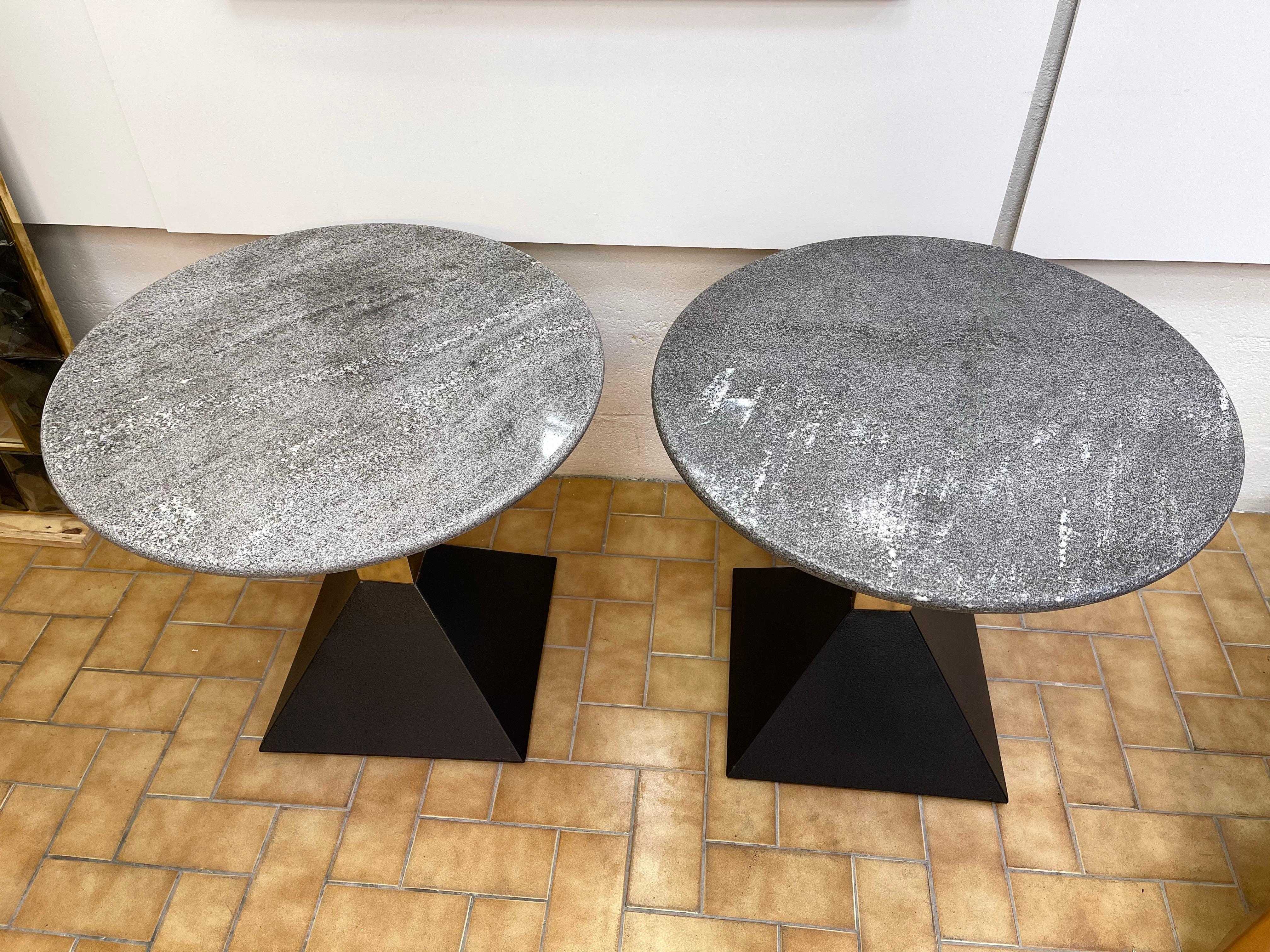 Italian Pair of Gray Granite and Brass Side Tables, Italy, 1980s For Sale