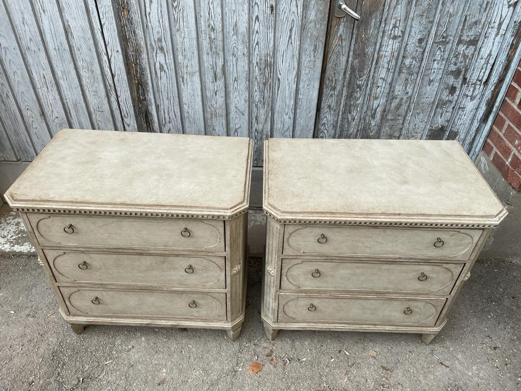 Swedish Pair of Gray Gustavian Faux Marble Chest of Drawers