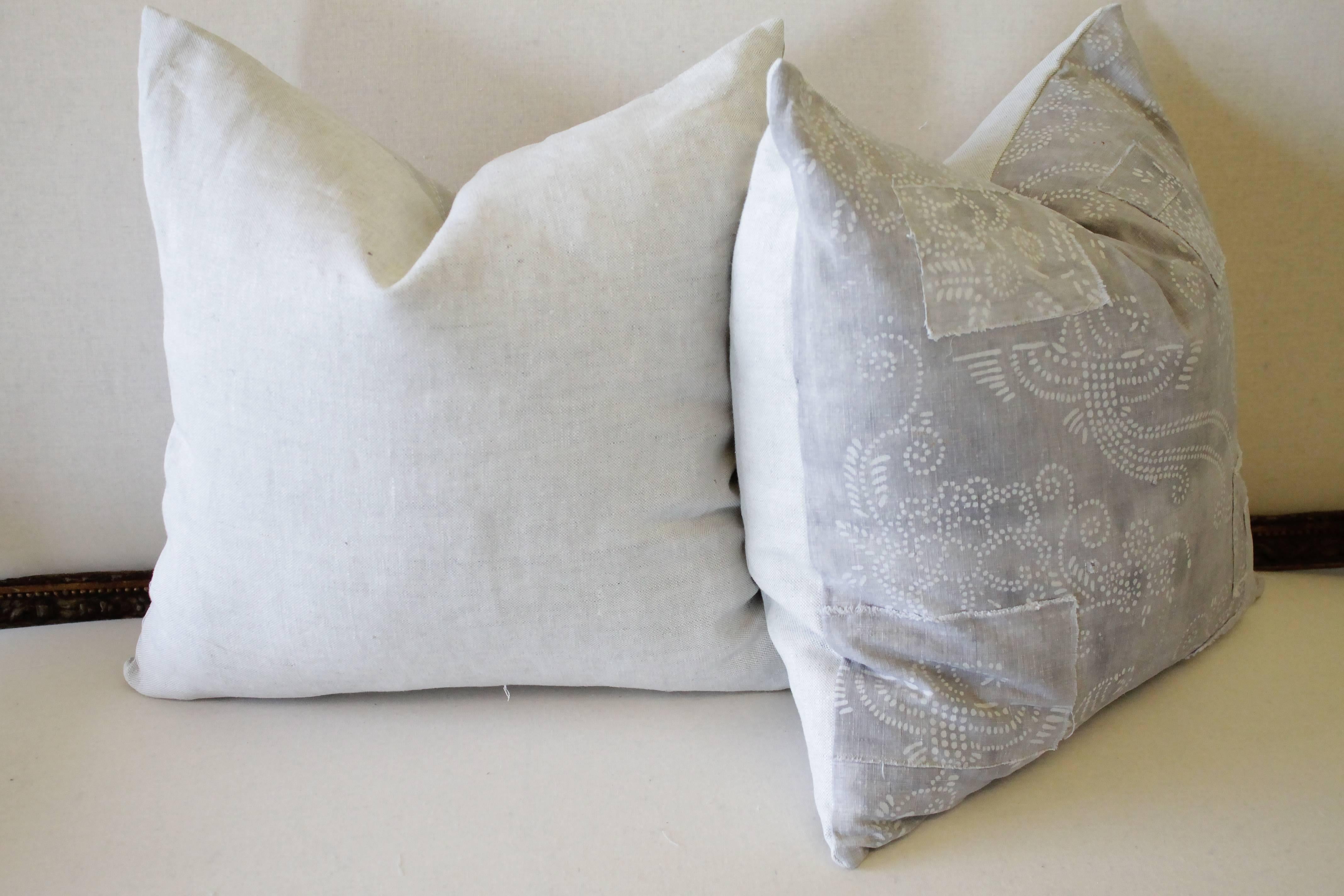 Mid-20th Century Pair of Gray Vintage Batik Accent Pillows