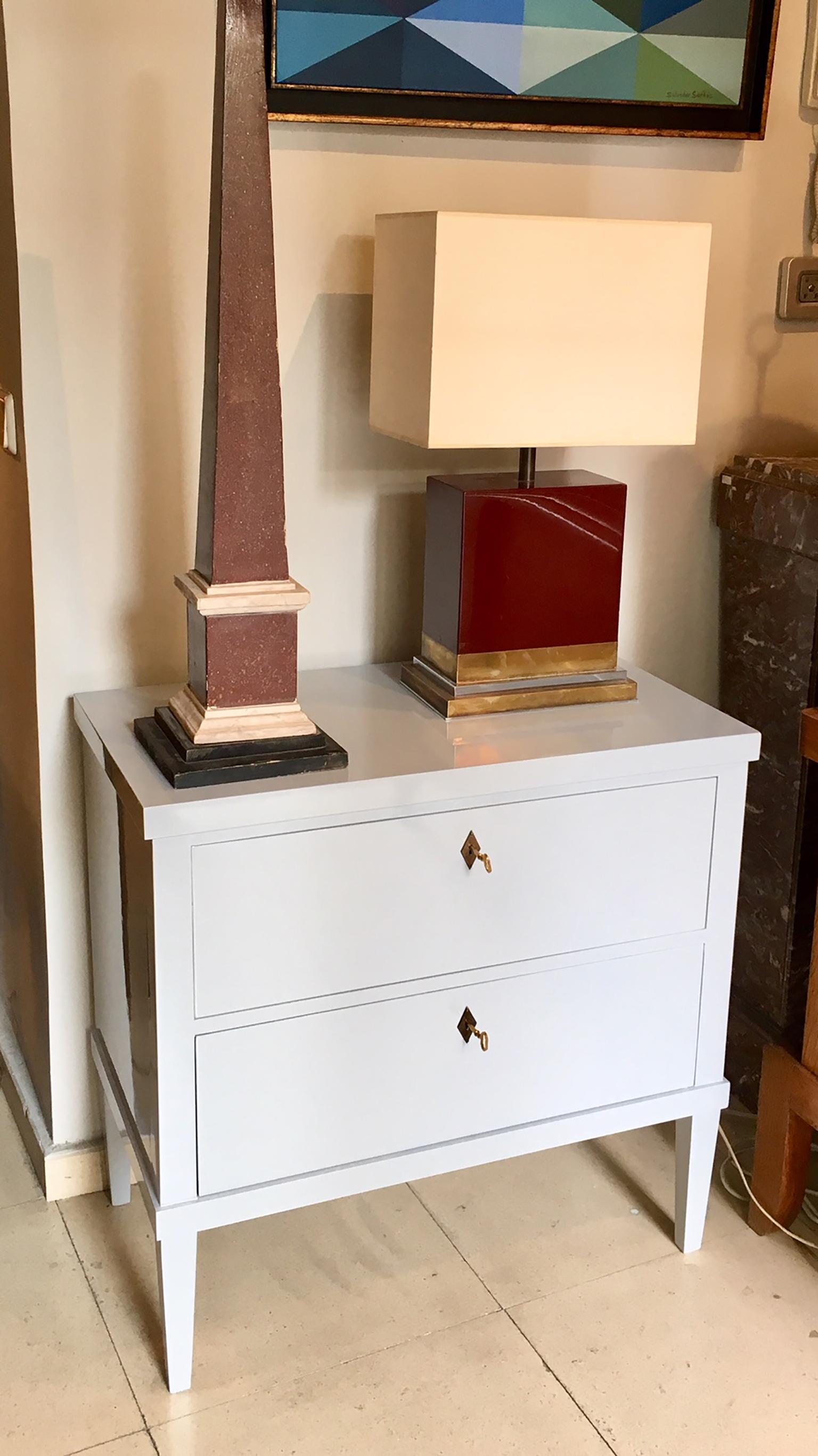 Pair of Gray-White Lacquered Biedermeier Style Nesting Side Tables Commodes 4