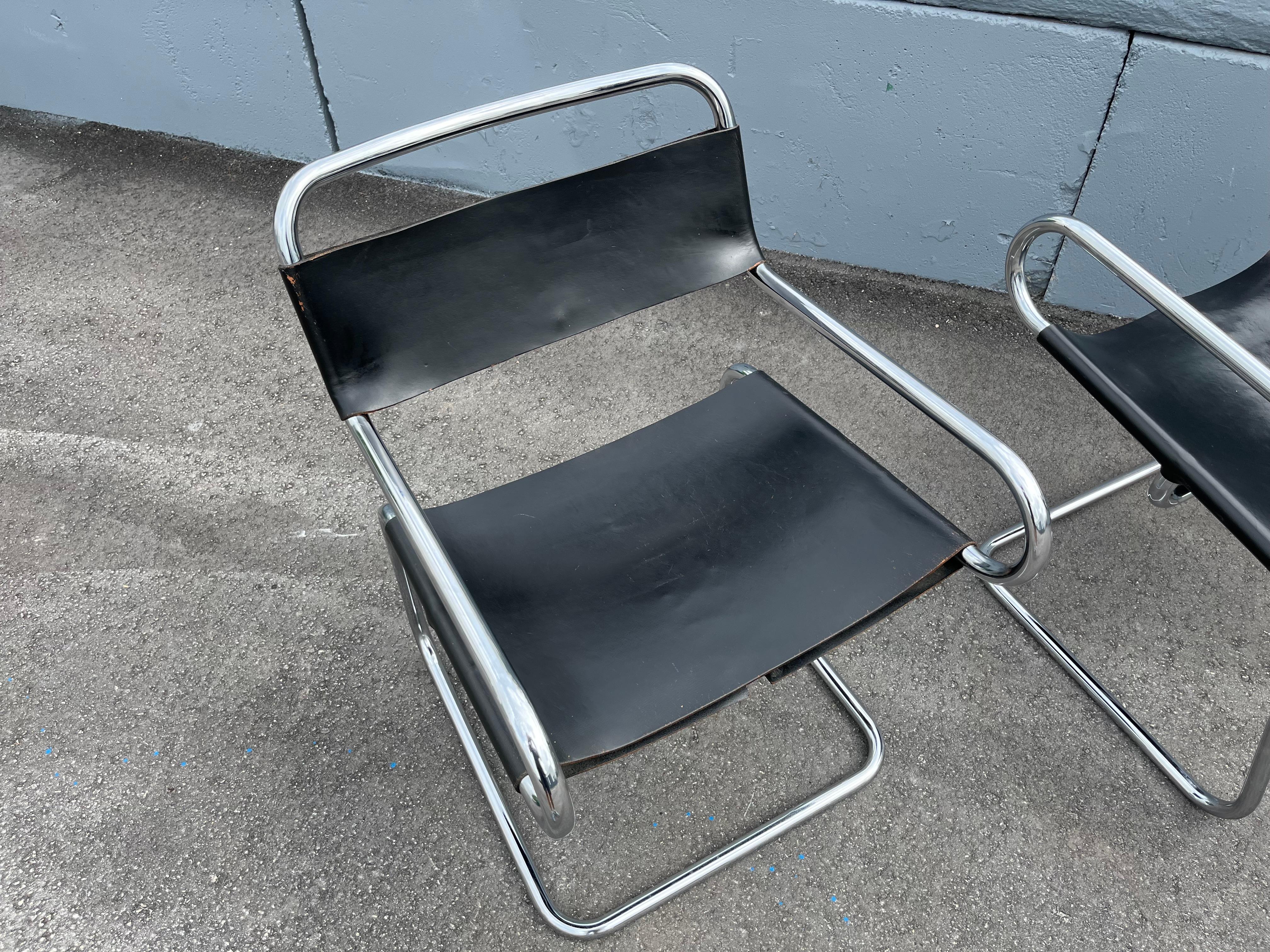 Paire de superbes fauteuils luge italiens en cuir sellier en vente 4