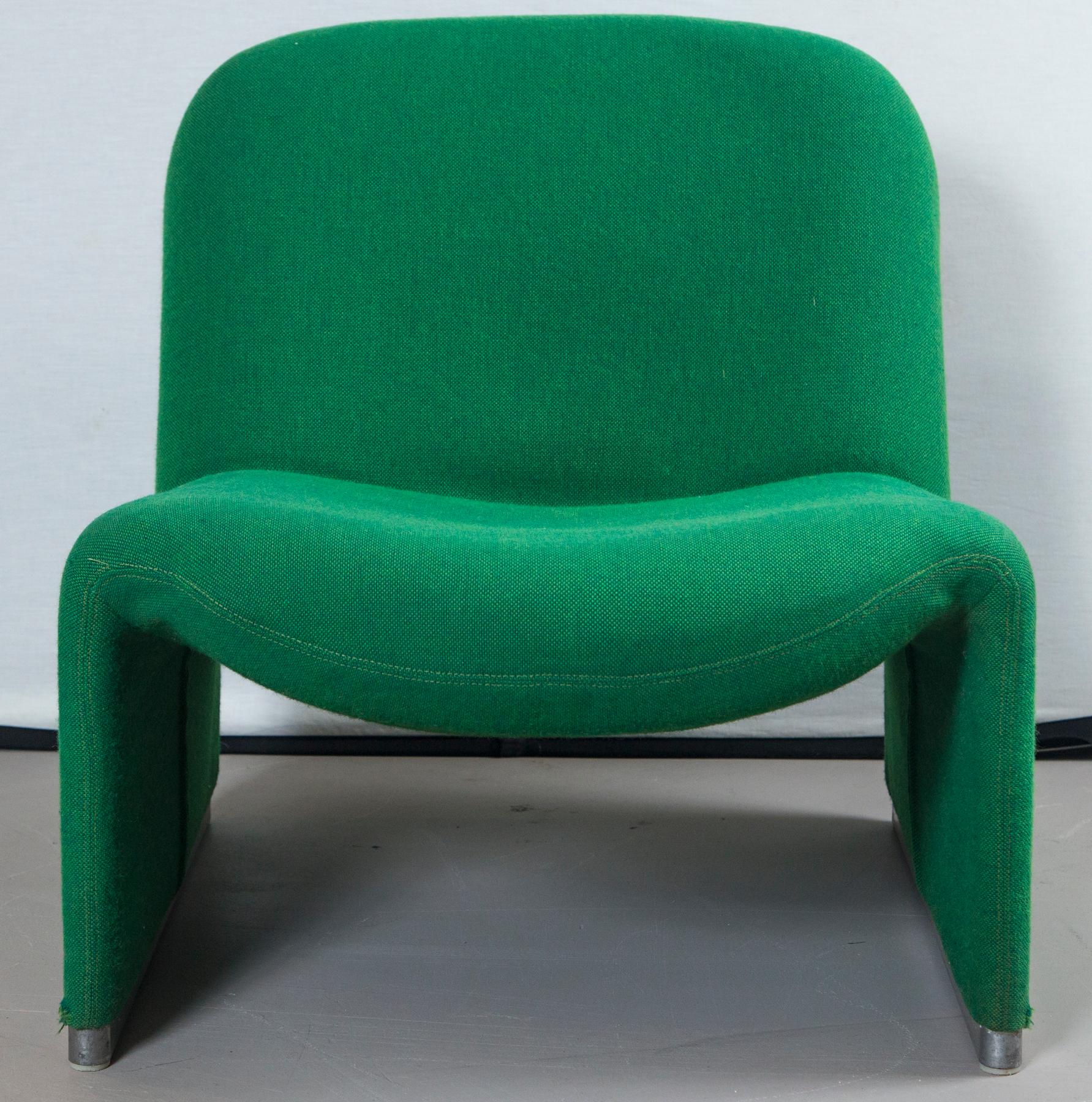 Pair of green alky chairs by Giancarlo Piretti for Castillo, 1970s, original upholstery.