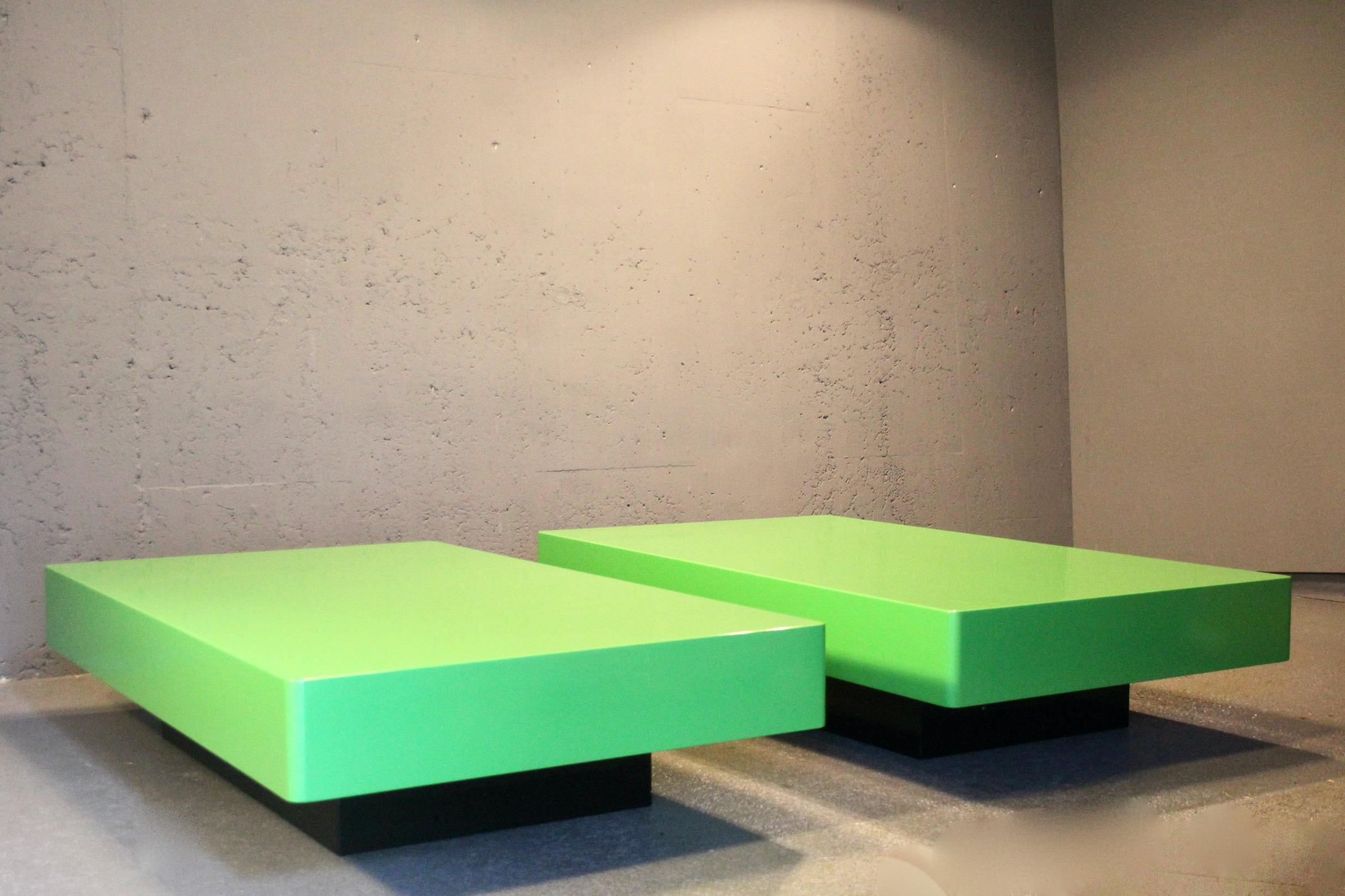 Pair of green and black lacquered coffee table For Sale 4