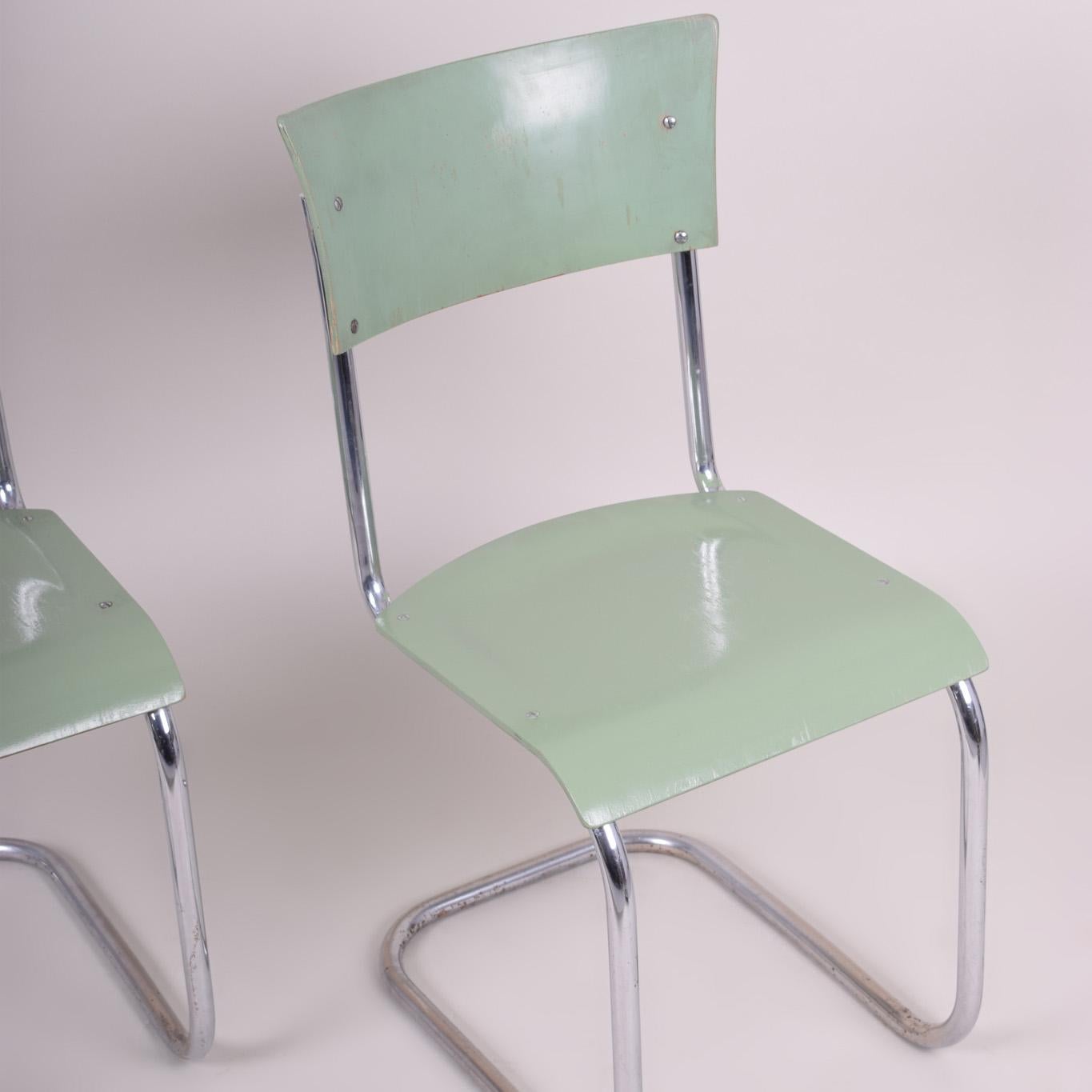 Steel Pair of Green Bauhaus Chairs Made in 1930s Czechia, Made by Robert Slezák For Sale
