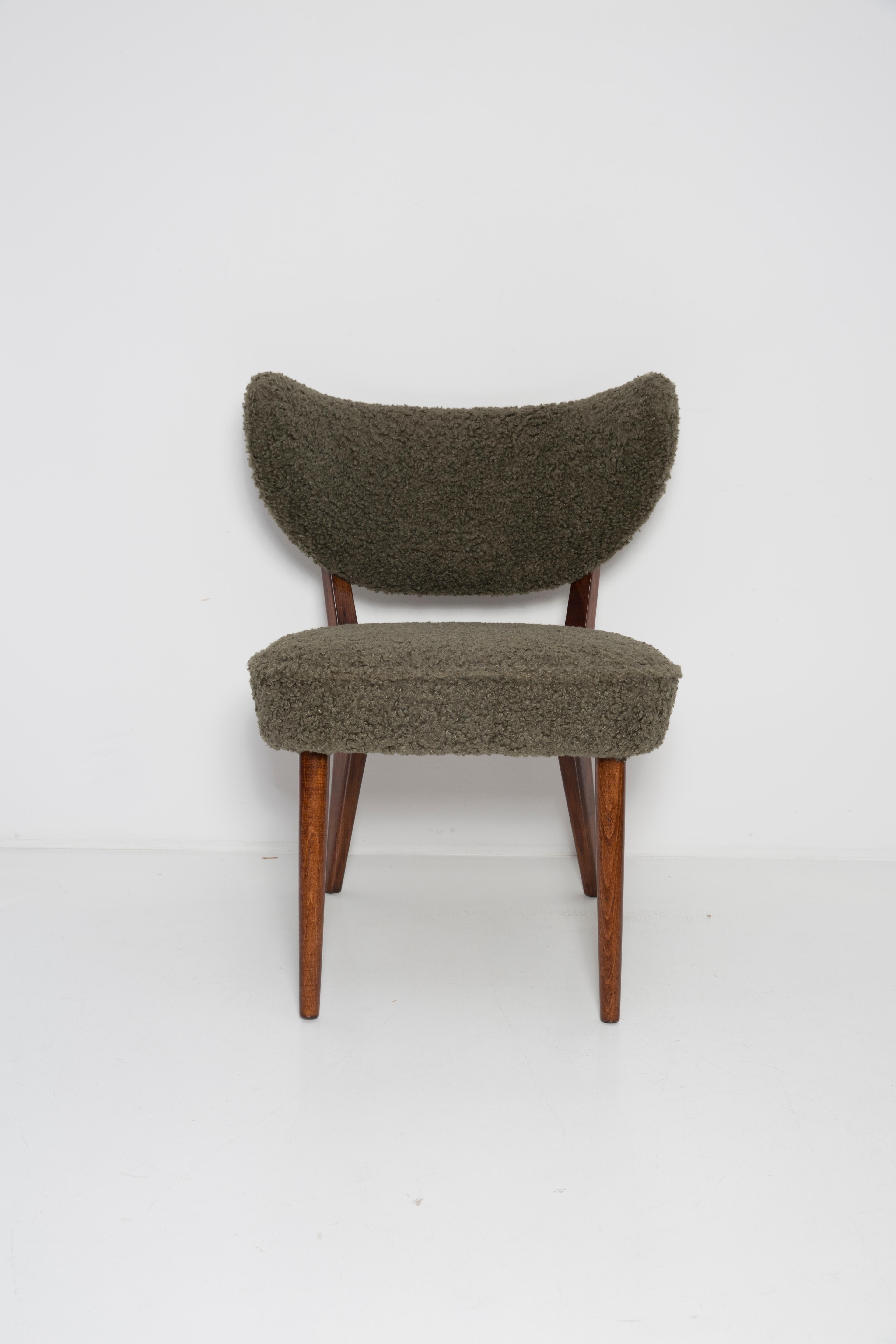 Hand-Crafted Pair of Green Boucle Shell Club Chairs, by Vintola Studio, Europe, Poland For Sale