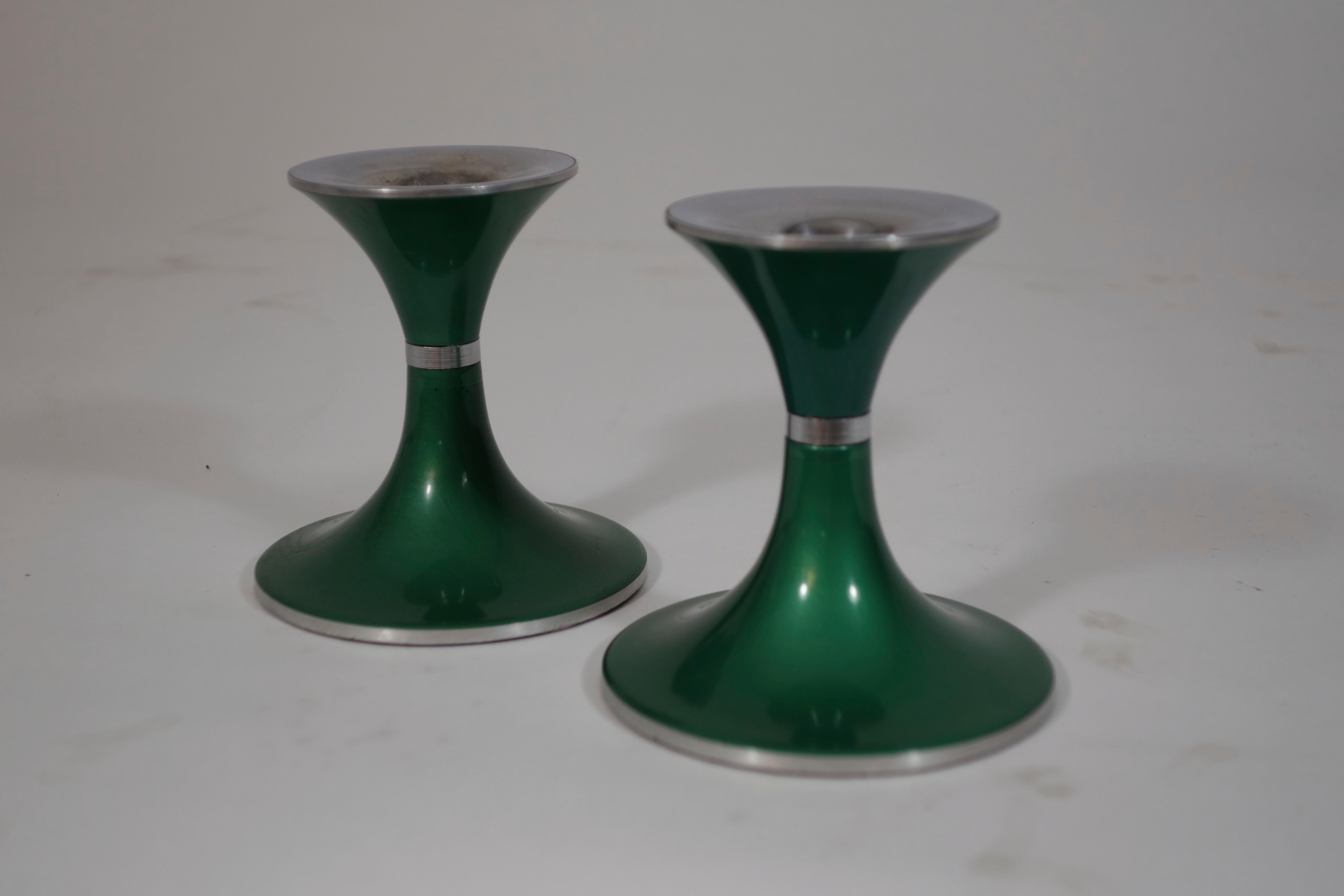 Paar grüne Kerzenständer aus Aluminium von Emalox Norway, Moderne der Mitte des Jahrhunderts (Deutsch) im Angebot