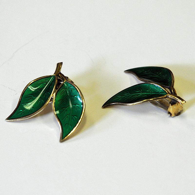 Plated Pair of Green Enamelled vintage Earclips by Willy Winnæss 1960s, Norway