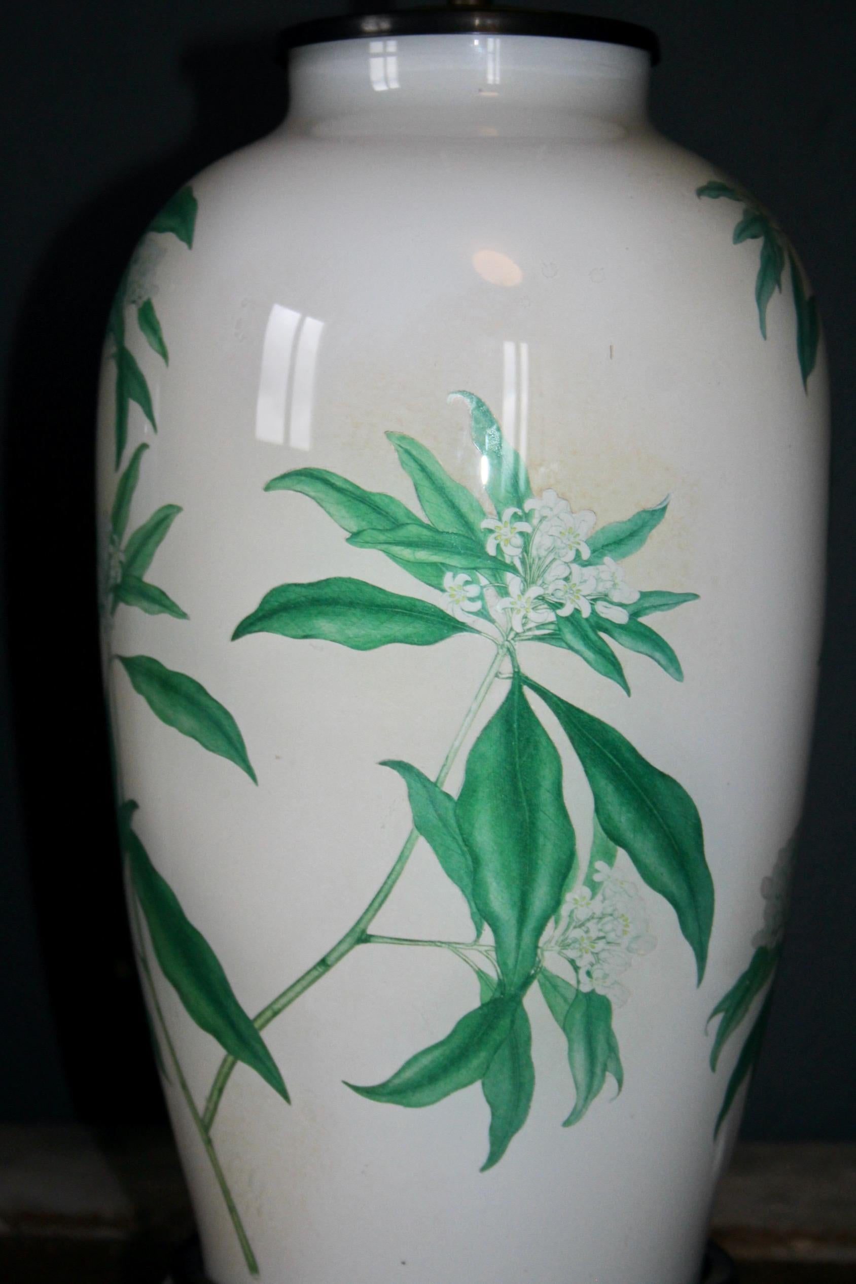 Metal Pair of green glass table lamp For Sale