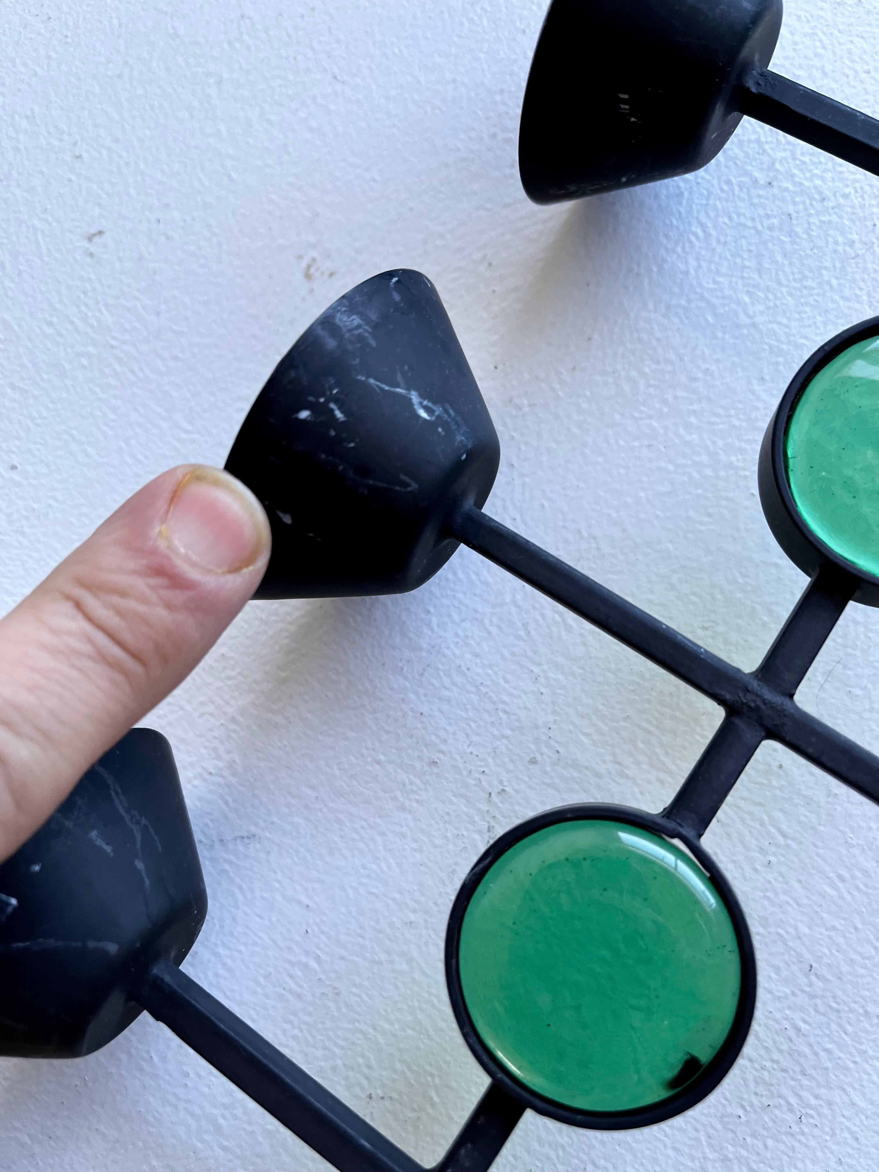 Coppia di candelabri in vetro verde e ferro battuto per Ystad-Metall di Gunnar Ander in vendita 10