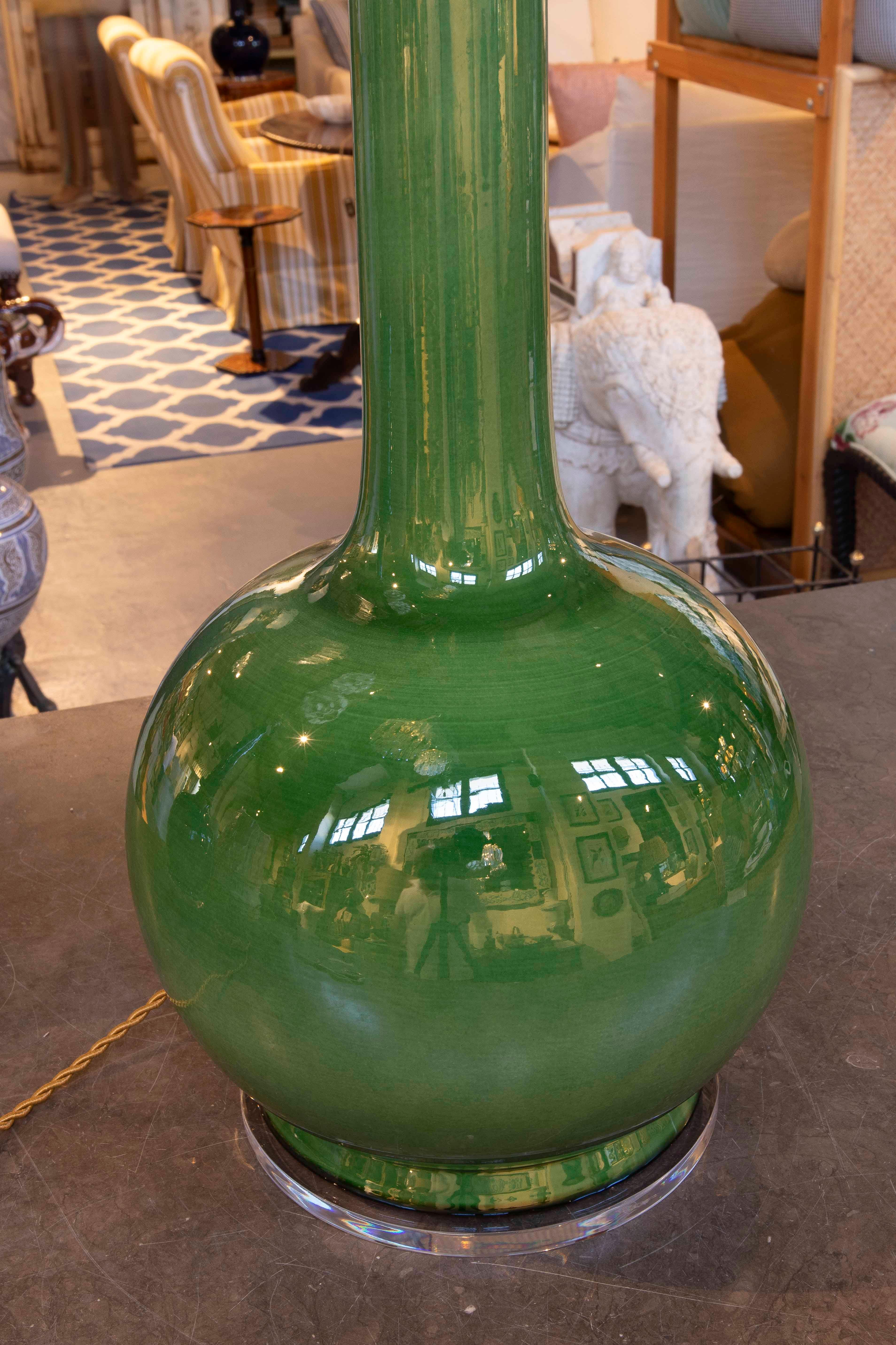 Pair of Green Glazed Ceramic Table Lamps, Mid-Century Modern Style For Sale 2
