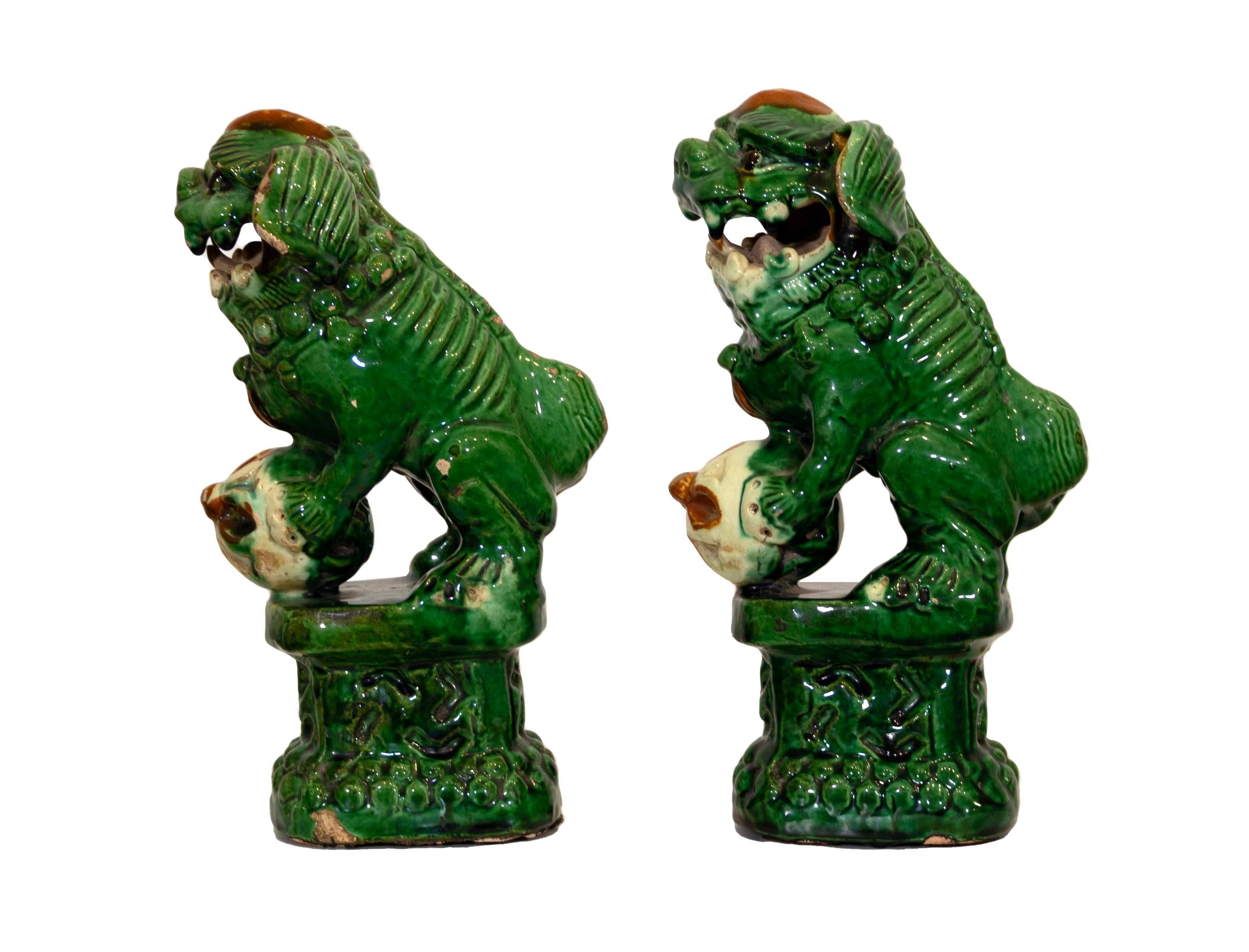 Pair of Green Glazed Chinese Sancai Alter Fu Dogs Circa 1900 In Good Condition For Sale In Keego Harbor, MI