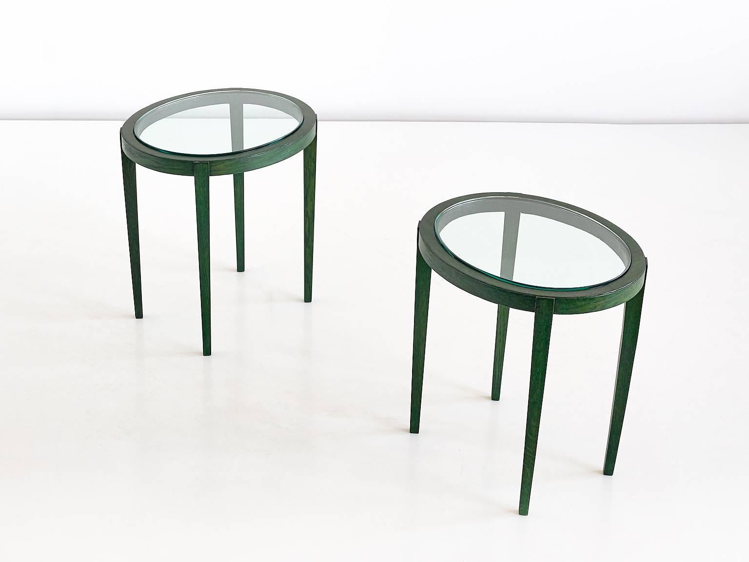 Pair of Green Italian Art Deco Side Tables Designed for a Florentine Residence In Good Condition In The Hague, NL