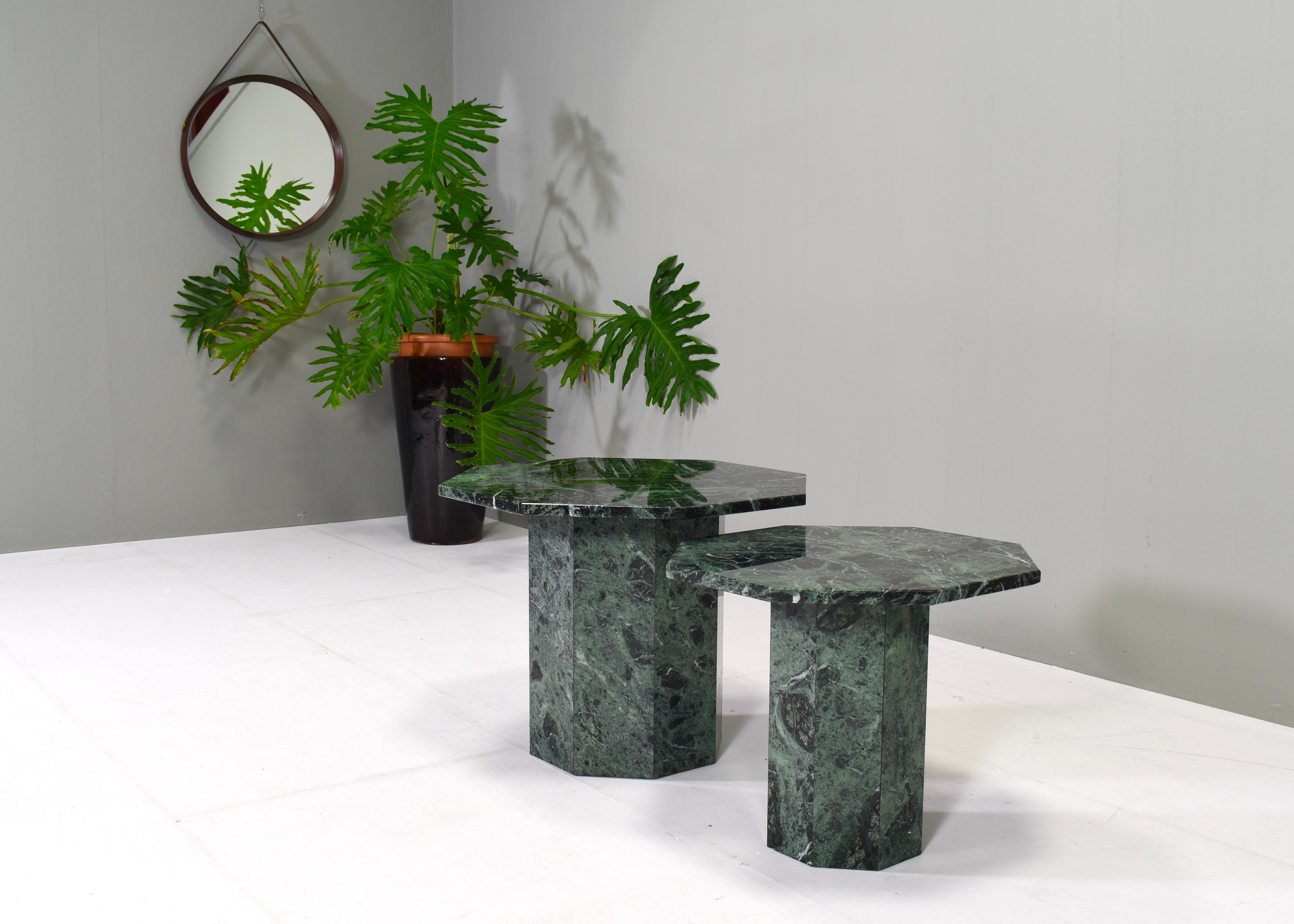 Pair of Green Italian Marble Coffee / Side Tables, Italy, circa 1970 In Good Condition In Pijnacker, Zuid-Holland