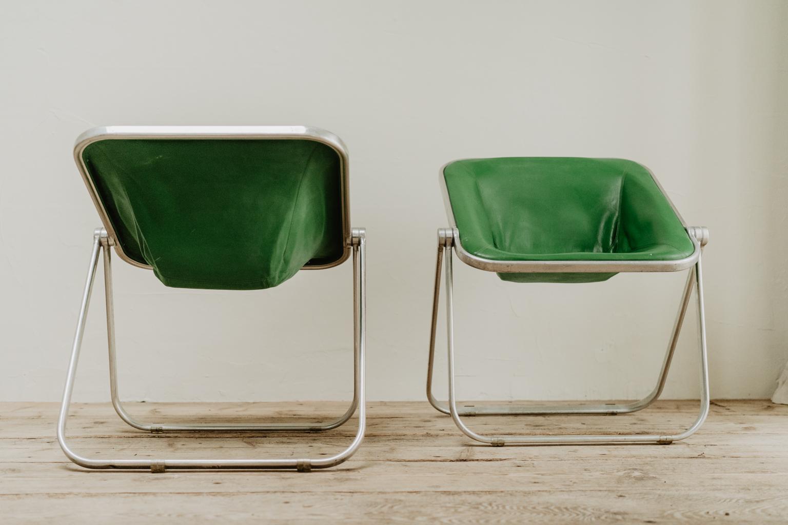 Leather pair of green leather folding Plona chairs