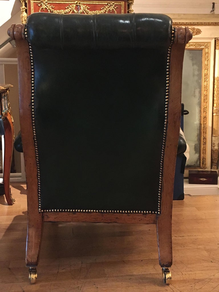 Pair of Green Leather St James's Club Library Armchairs of the late 19th Century For Sale 6