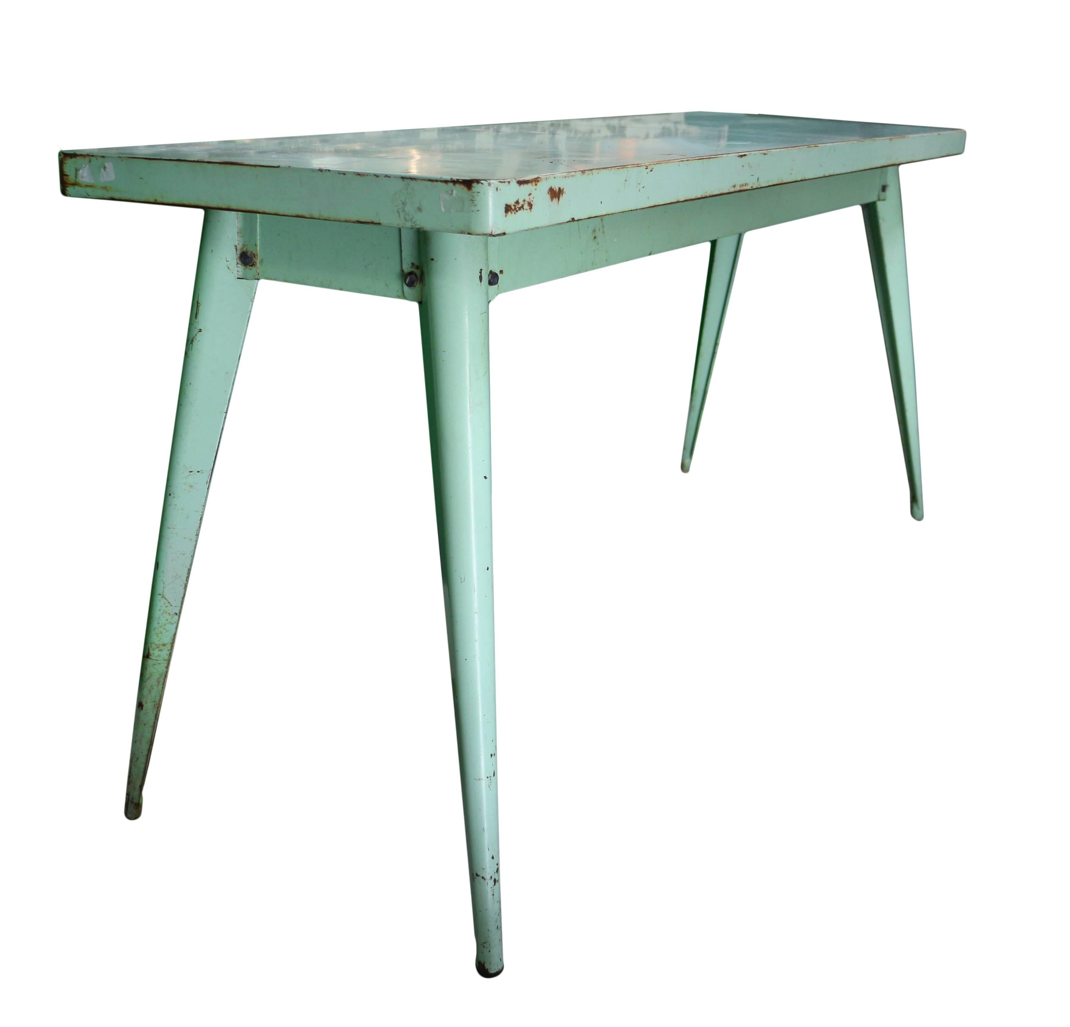 Pair of Green Metal Tables In Distressed Condition In West Hollywood, CA