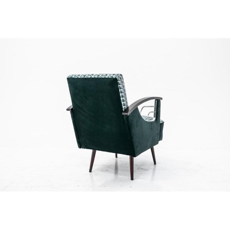 Pair of Green Mid-Century Modern Armchairs from 1970s, After Renovation In Good Condition In Chorzów, PL