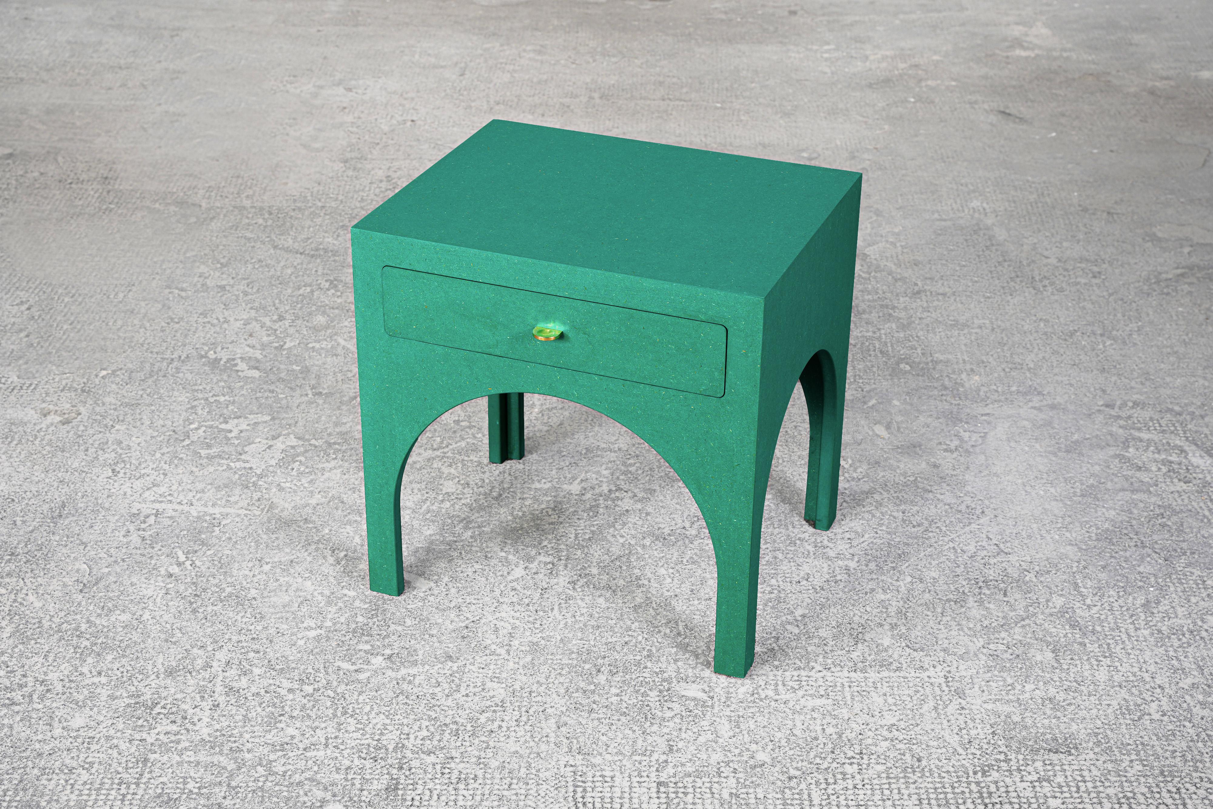 Paire de tables de nuit minimalistes vertes d'Atelier Bachmann, 2019 en vente 2