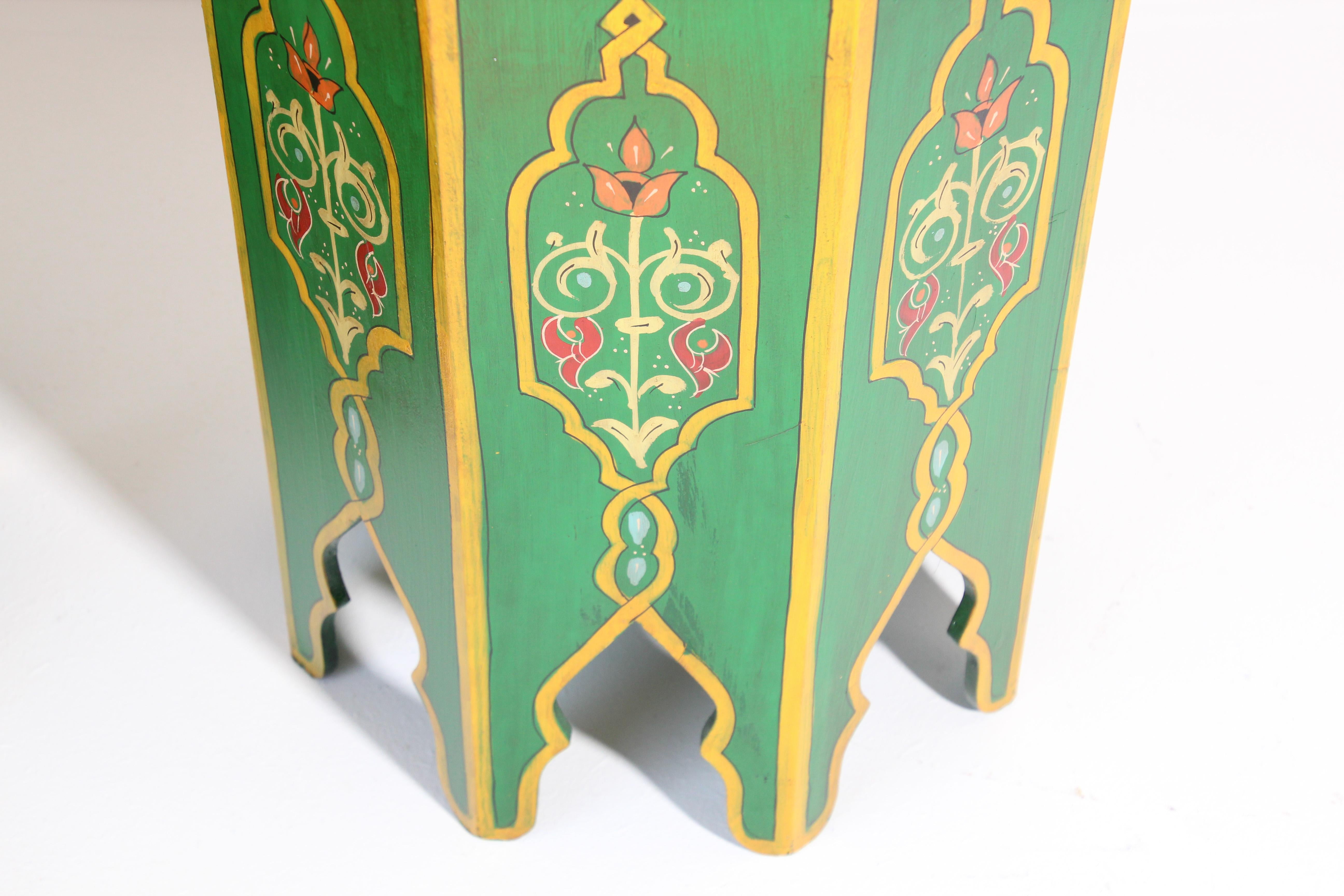 20th Century Pair of Green Moroccan Hand Painted Pedestal Tables