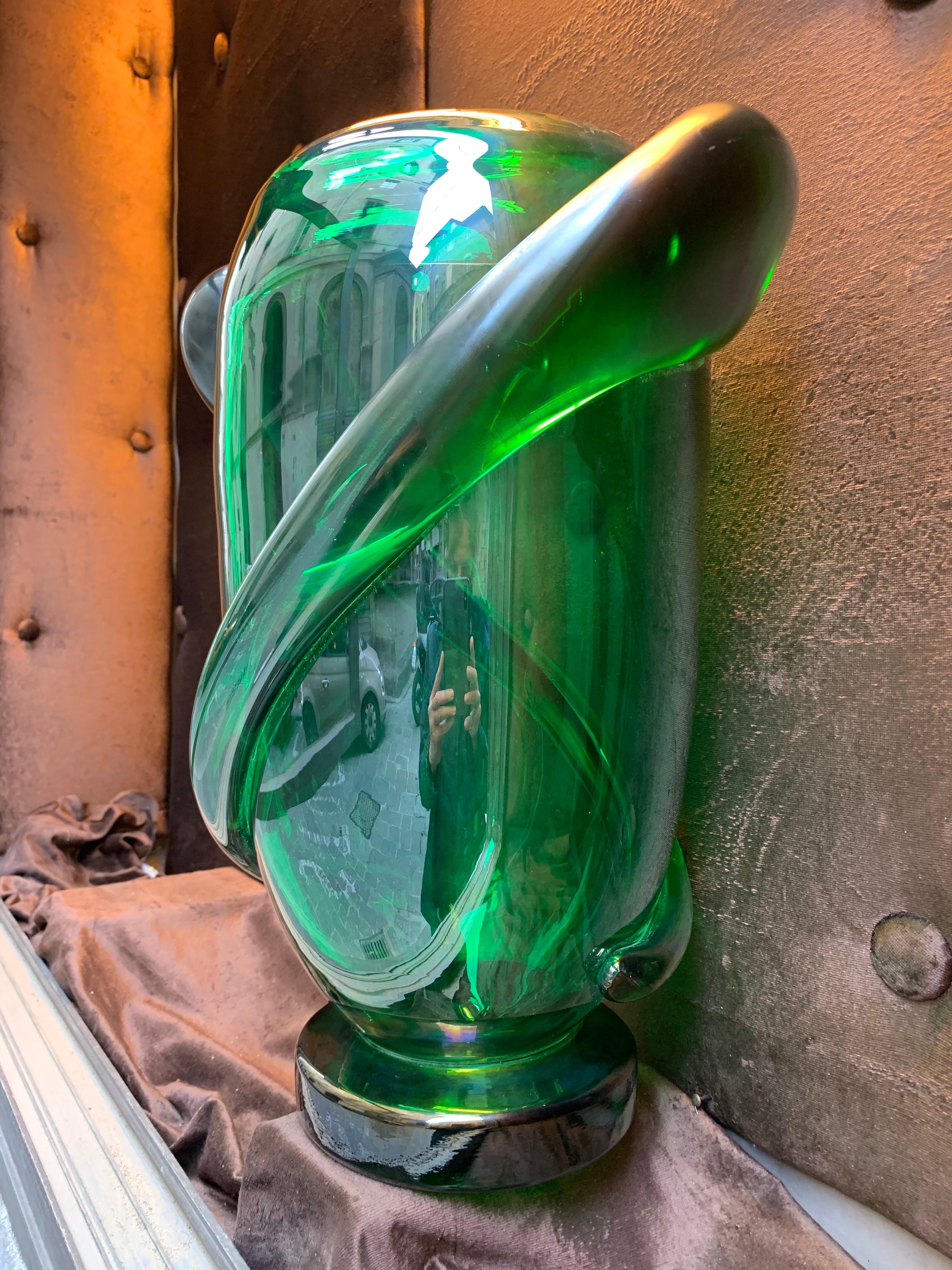 Paar mundgeblasene schillernde Vasen aus grünem Muranoglas von Costantini, 1980er Jahre im Angebot 1