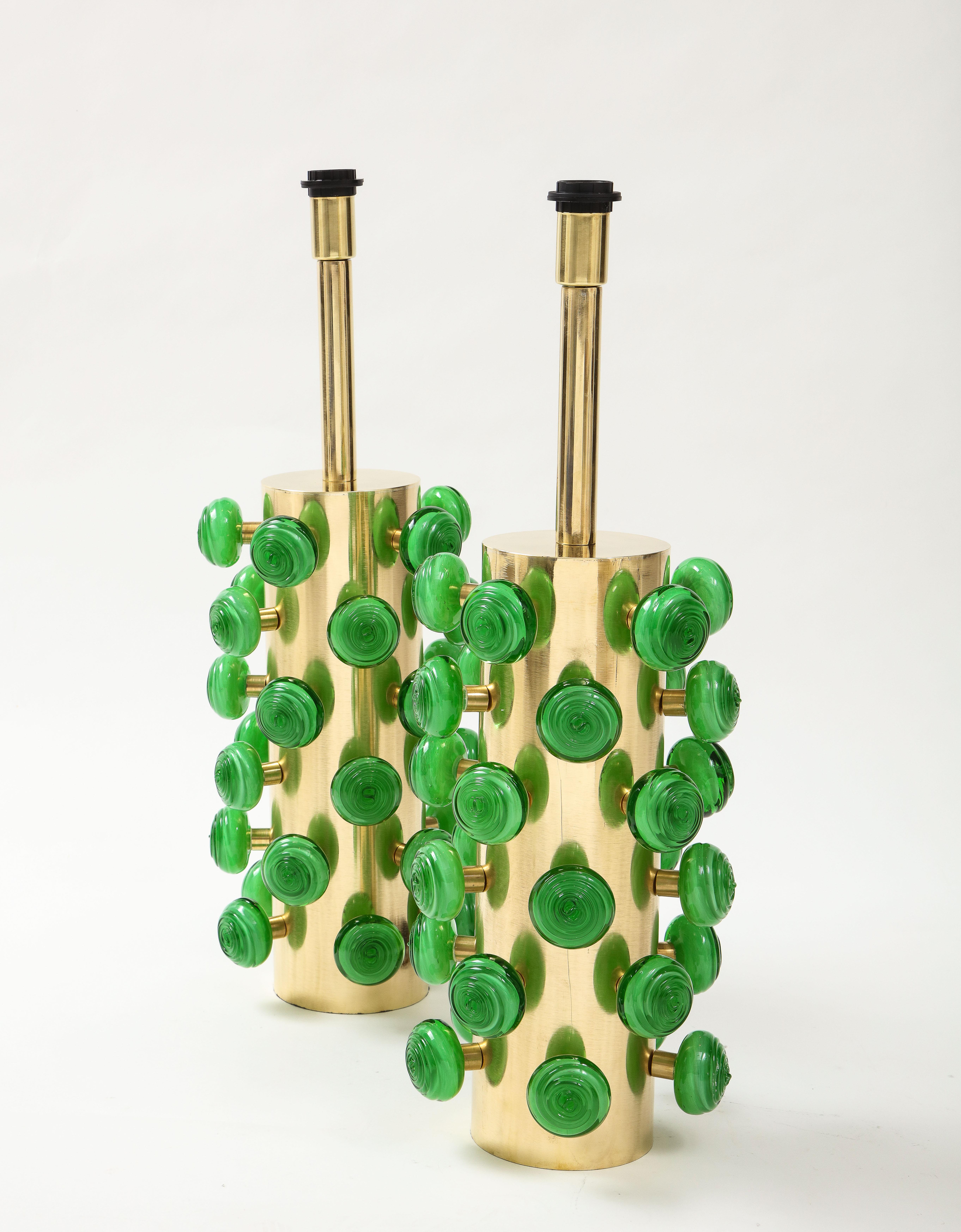 Pair of Green Murano Glass Knobs and Brass Cylinder Sculptural Lamps, Italy 2021 In New Condition In New York, NY