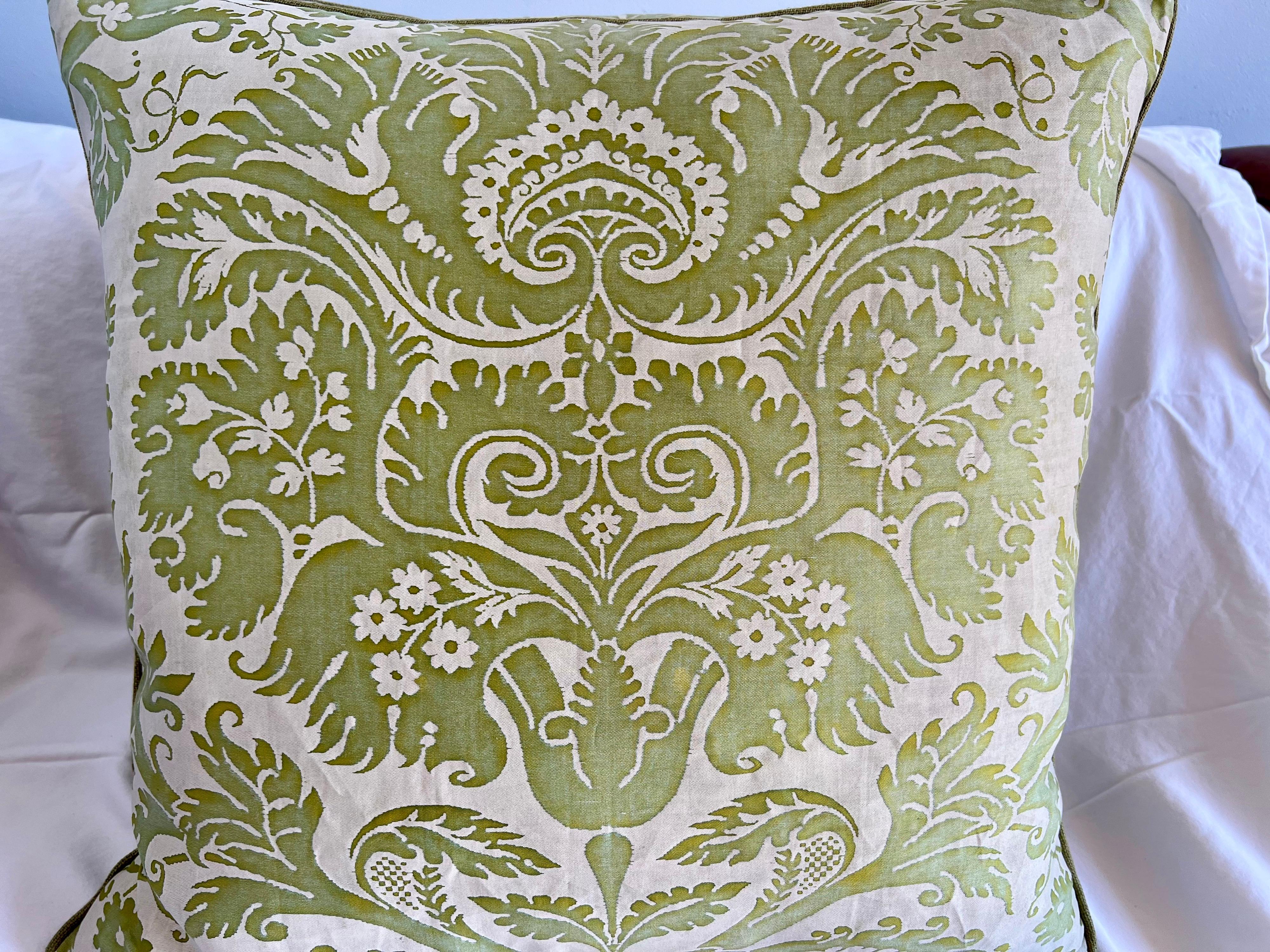 Cotton Pair of Green Orsini Patterned Fortuny Pillows