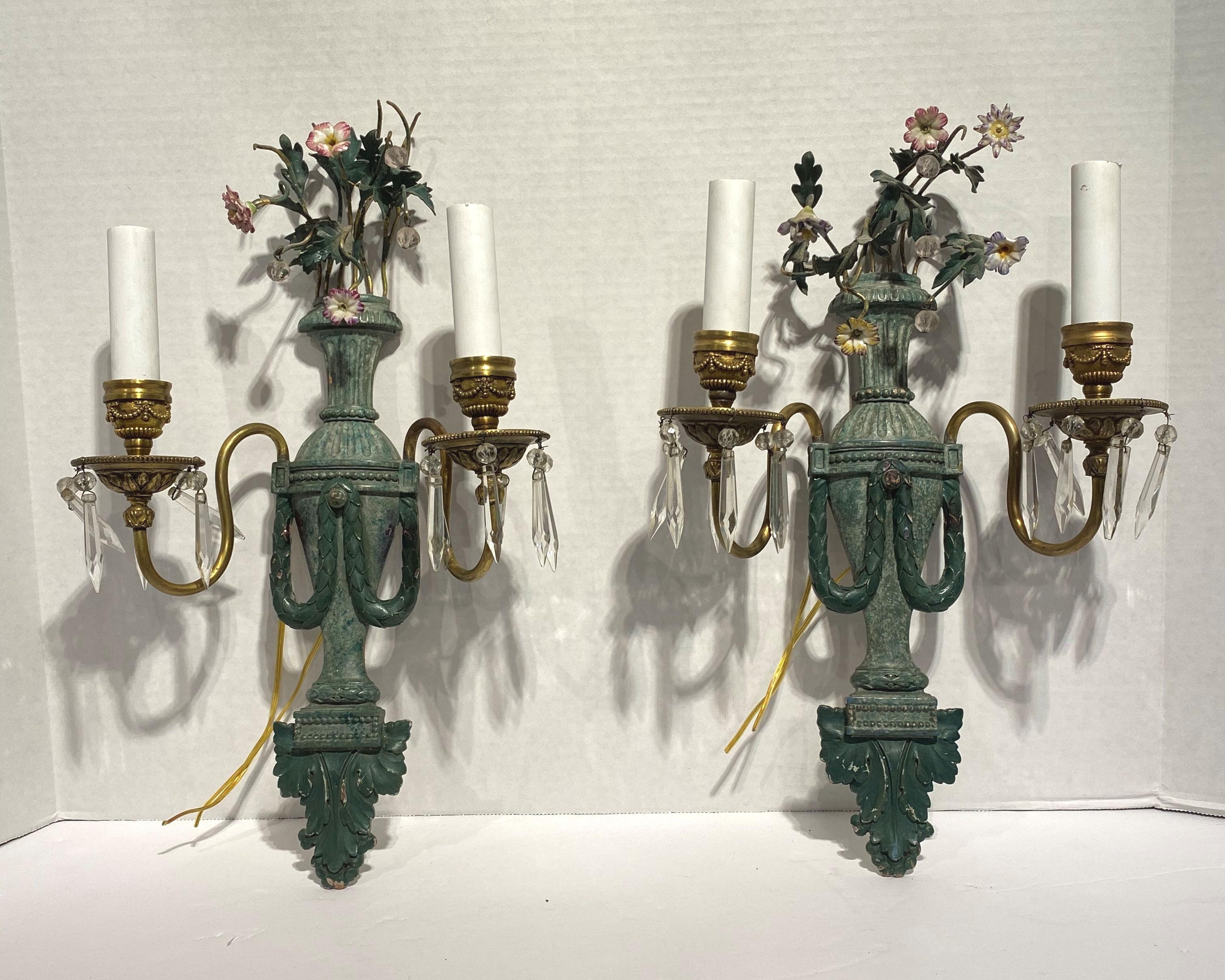 French Pair of Green Patina and Gilt Bronze Classical Two-Arm Sconces For Sale