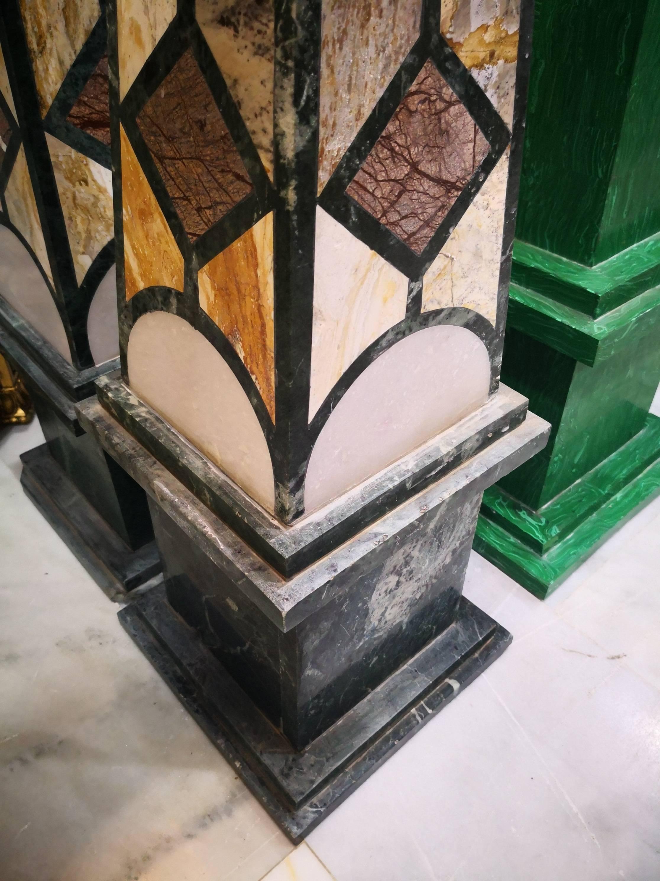 Late 20th Century Pair of Green Serpentine Marble Obelisks with Lapis Lazuli Inlay Mosaic For Sale