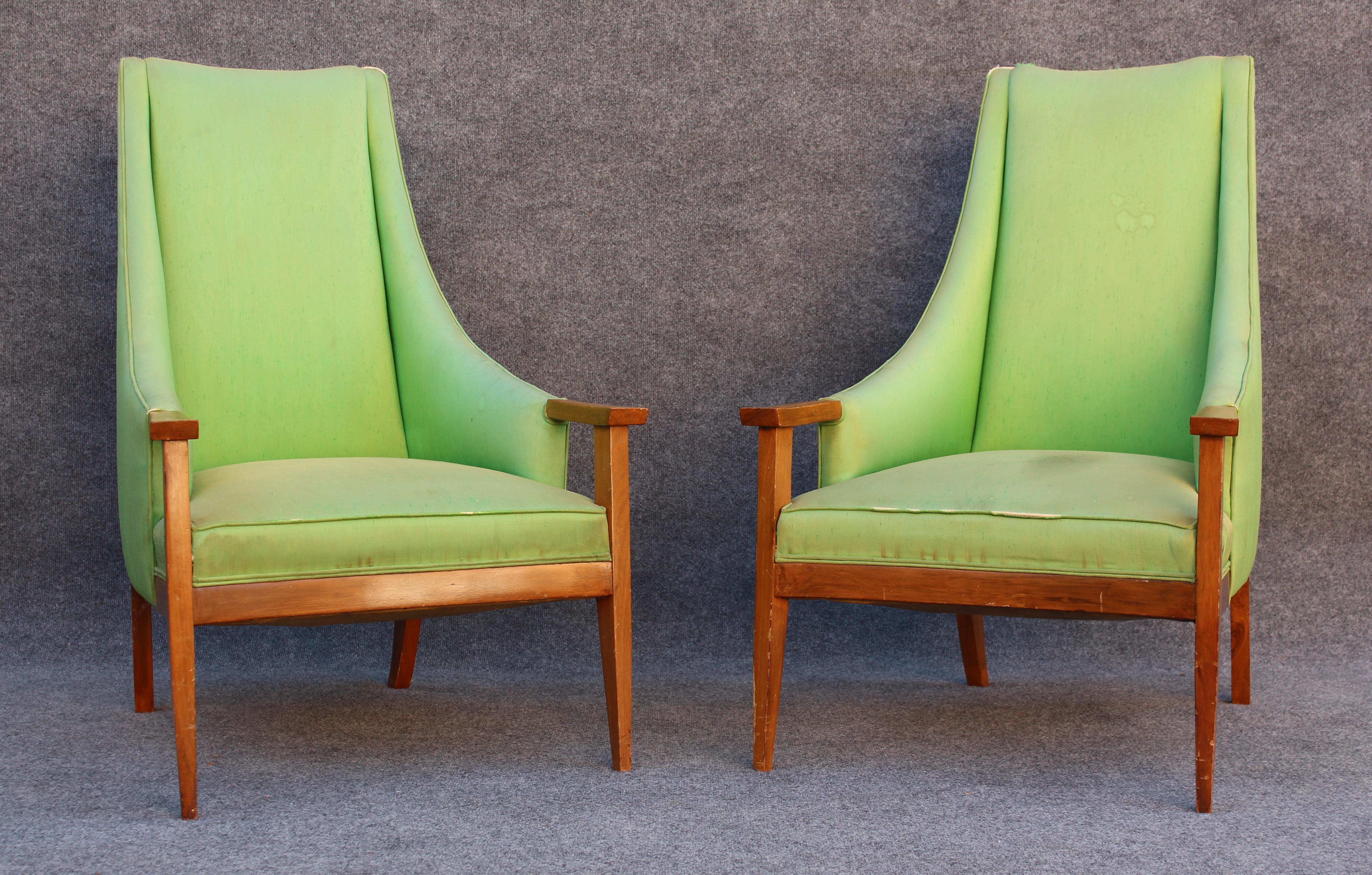 Mid-Century Modern Pair of Green Upholstery and Wood Tall Back Lounge Chairs after Adrian Pearsall For Sale