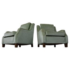 Ein Paar modernistische Art-Déco-Sessel aus grünem Samt, 1940er Jahre