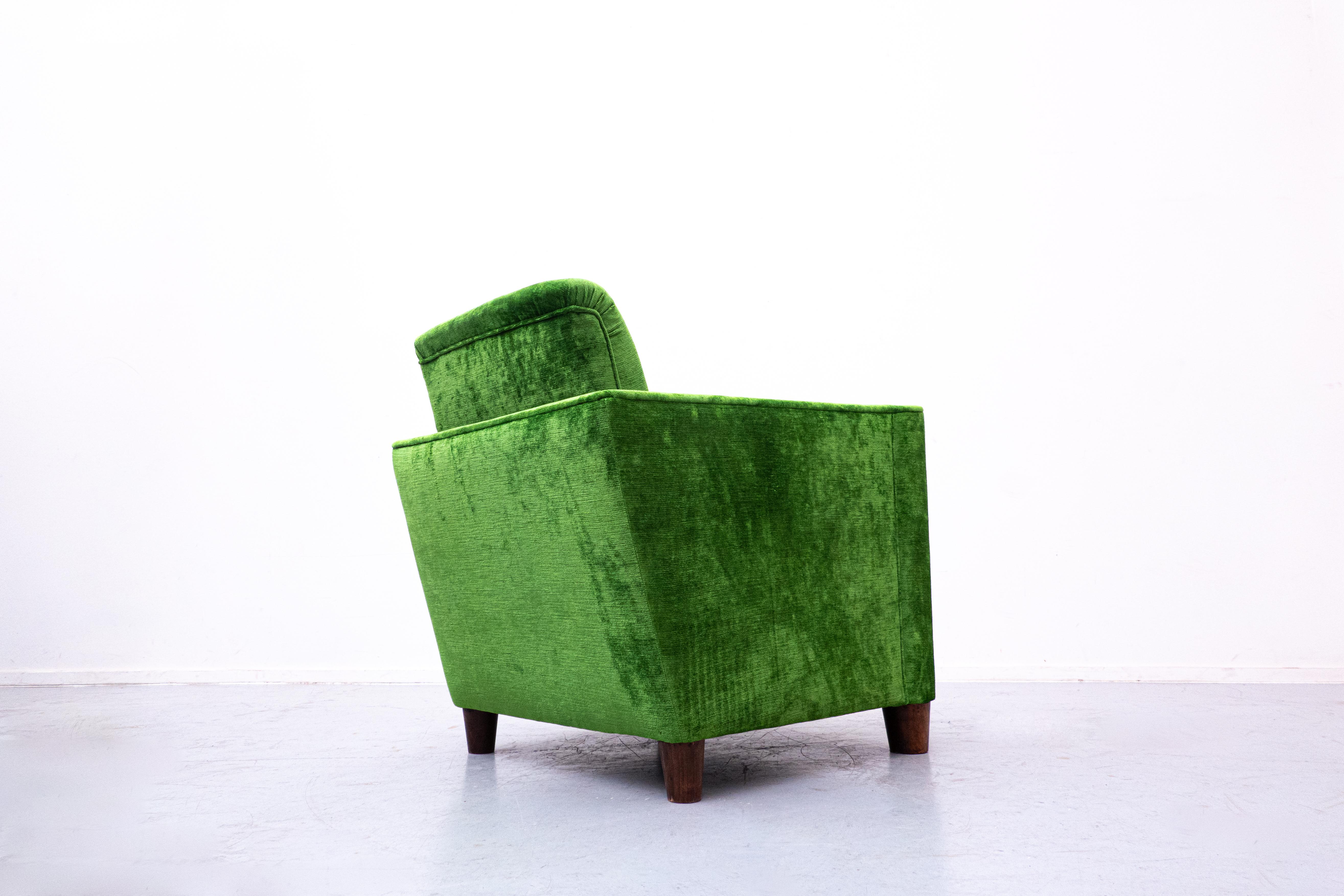 Pair of Green Velvet Club Armchairs, 1940s 2