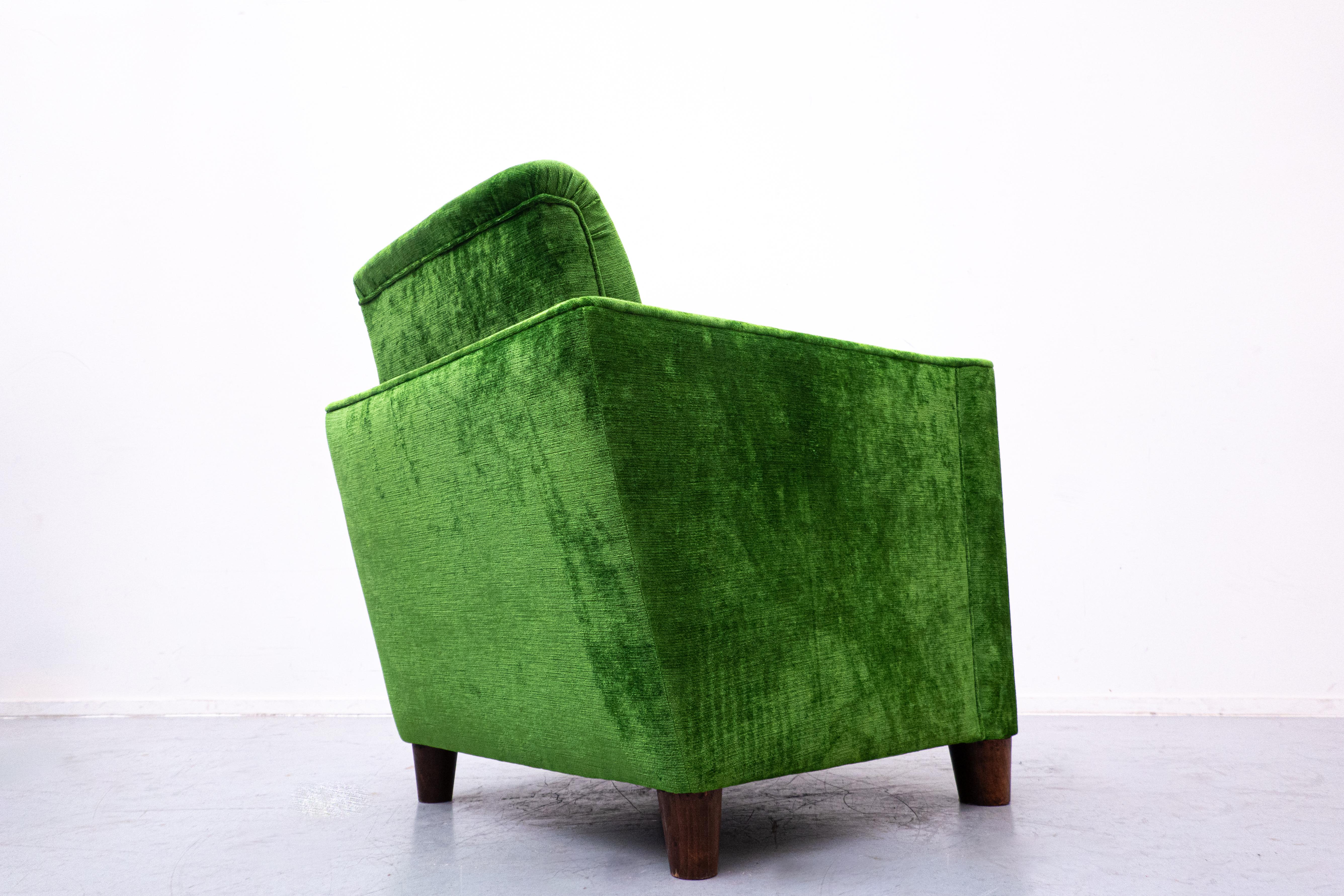 Pair of Green Velvet Club Armchairs, 1940s 3