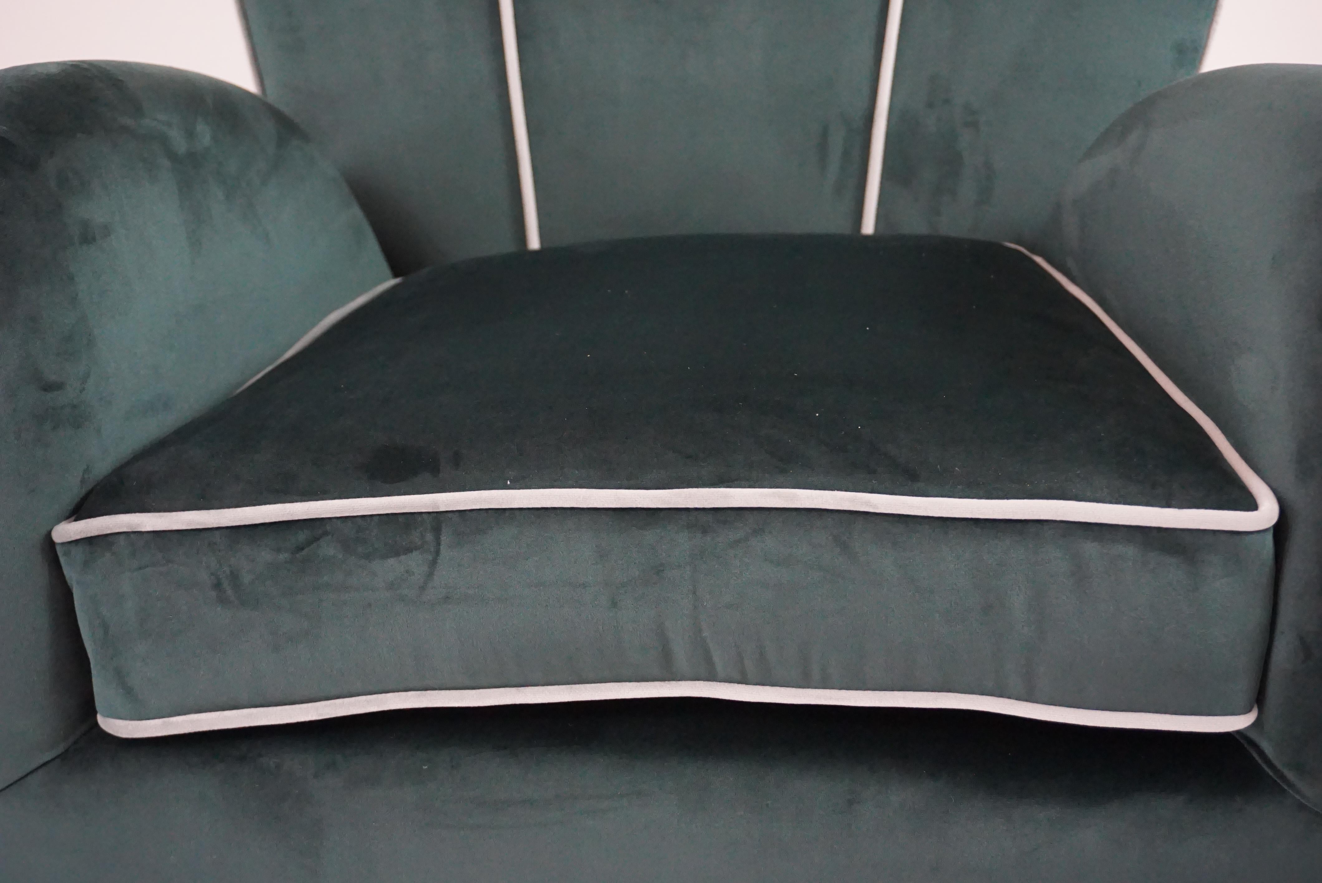 pair of green velvet Paolo Buffa armchairs, 1950 For Sale 5