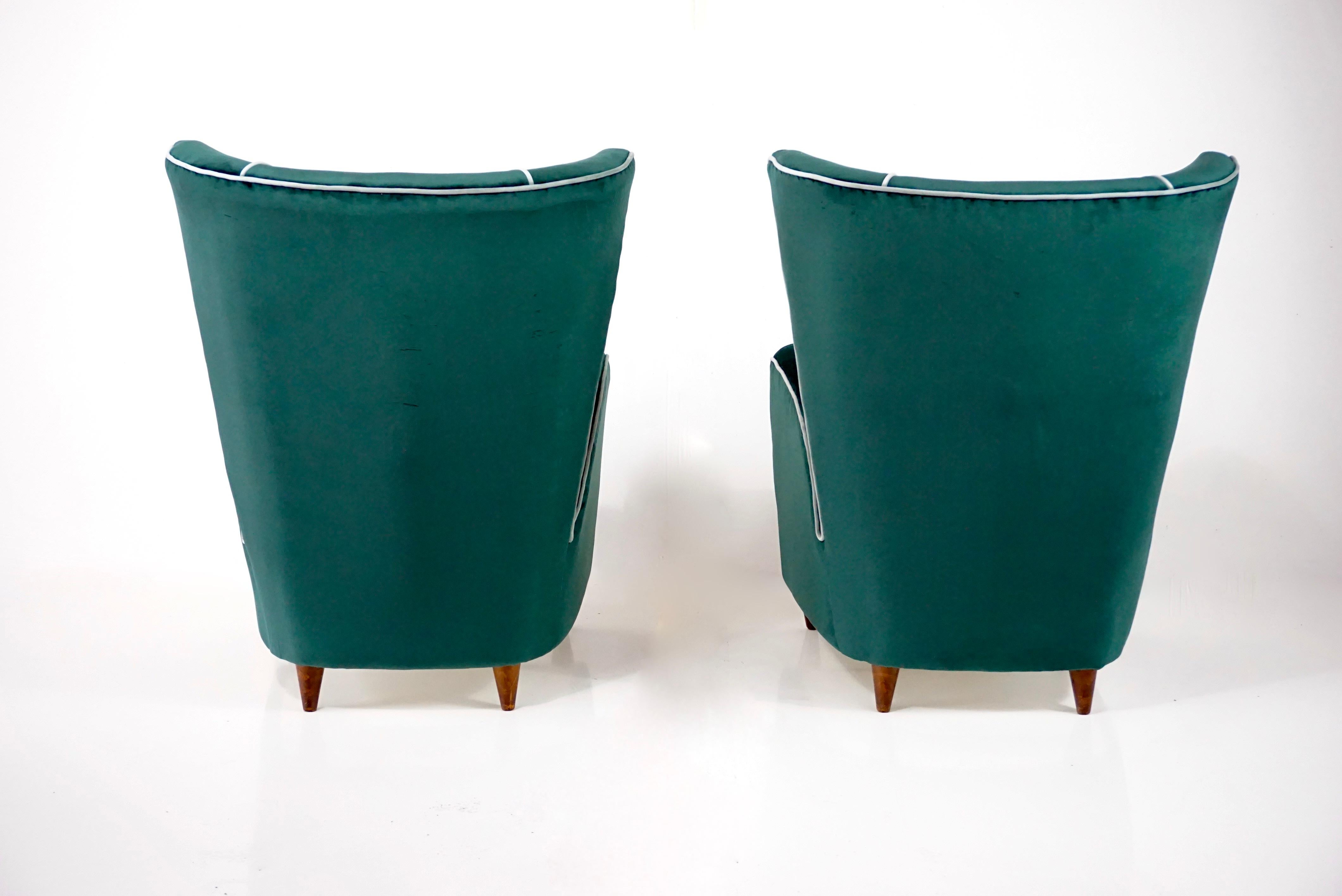 pair of green velvet Paolo Buffa armchairs, 1950 For Sale 1