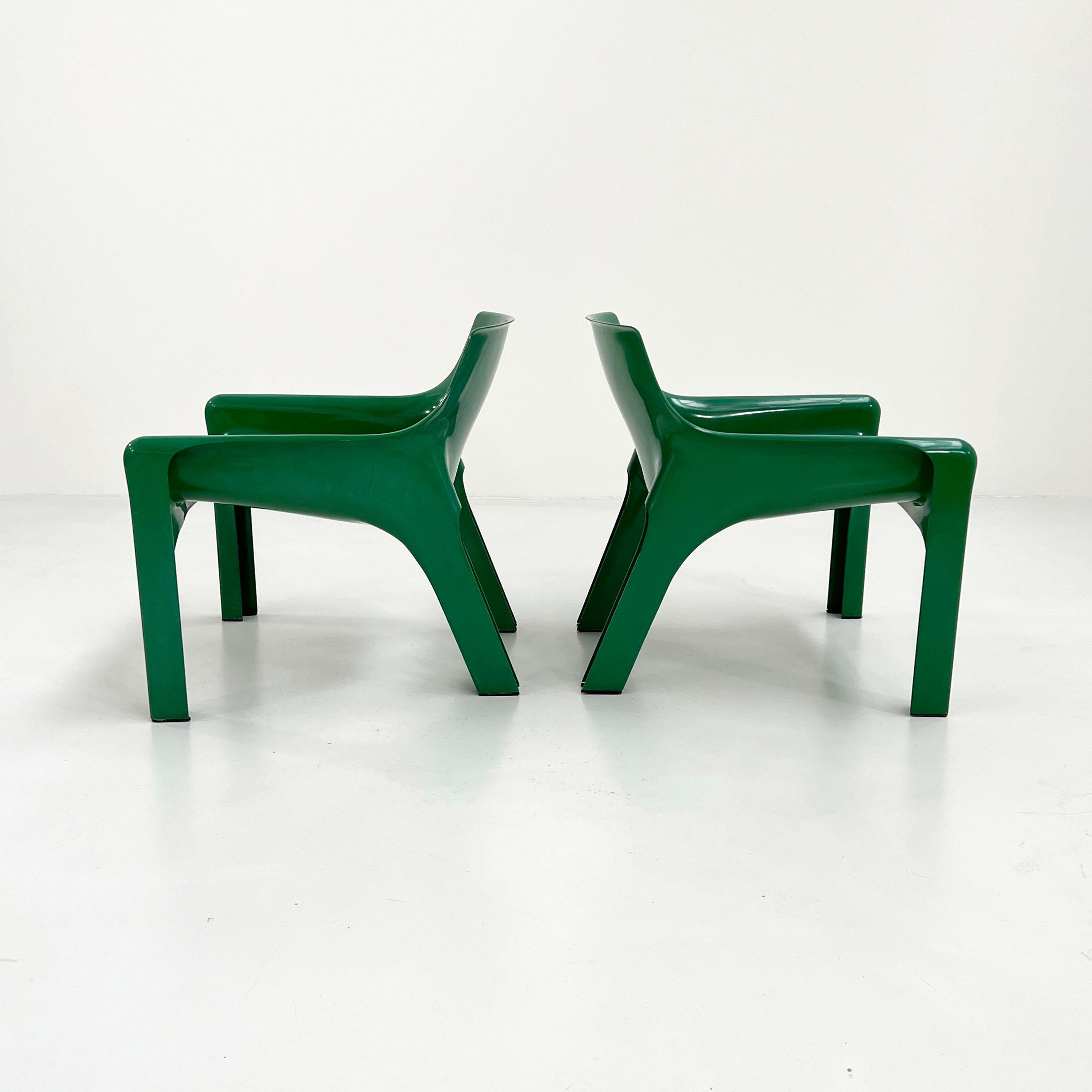 Late 20th Century Pair of Green Vicario Lounge Chair by Vico Magistretti for Artemide, 1970s