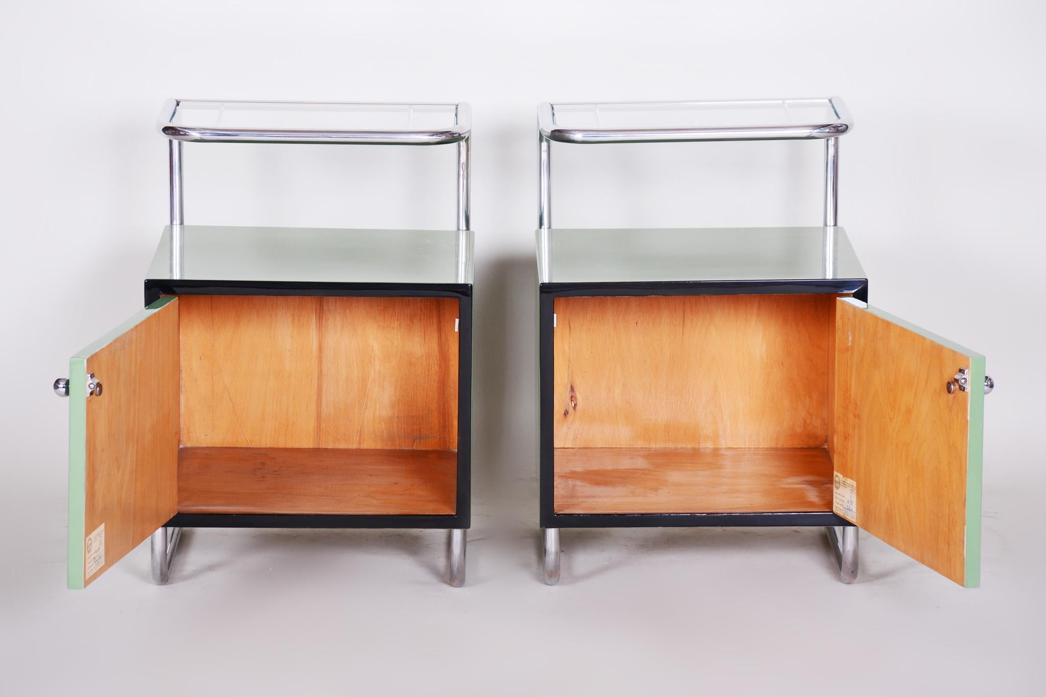 Czech Pair of Green Vintage Bauhaus Bed Side Tables, Vichr, 1930s Glass Removable Desk