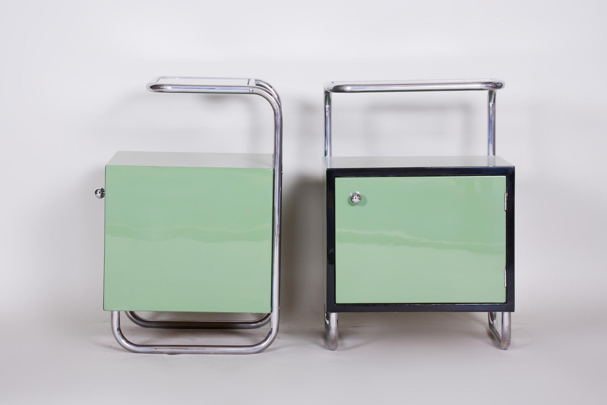 Pair of Green Vintage Bauhaus Bed Side Tables, Vichr, 1930s Glass Removable Desk 3