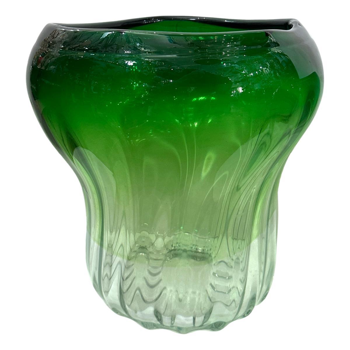 Italiano Coppia di vasi italiani d'epoca di colore verde in vendita
