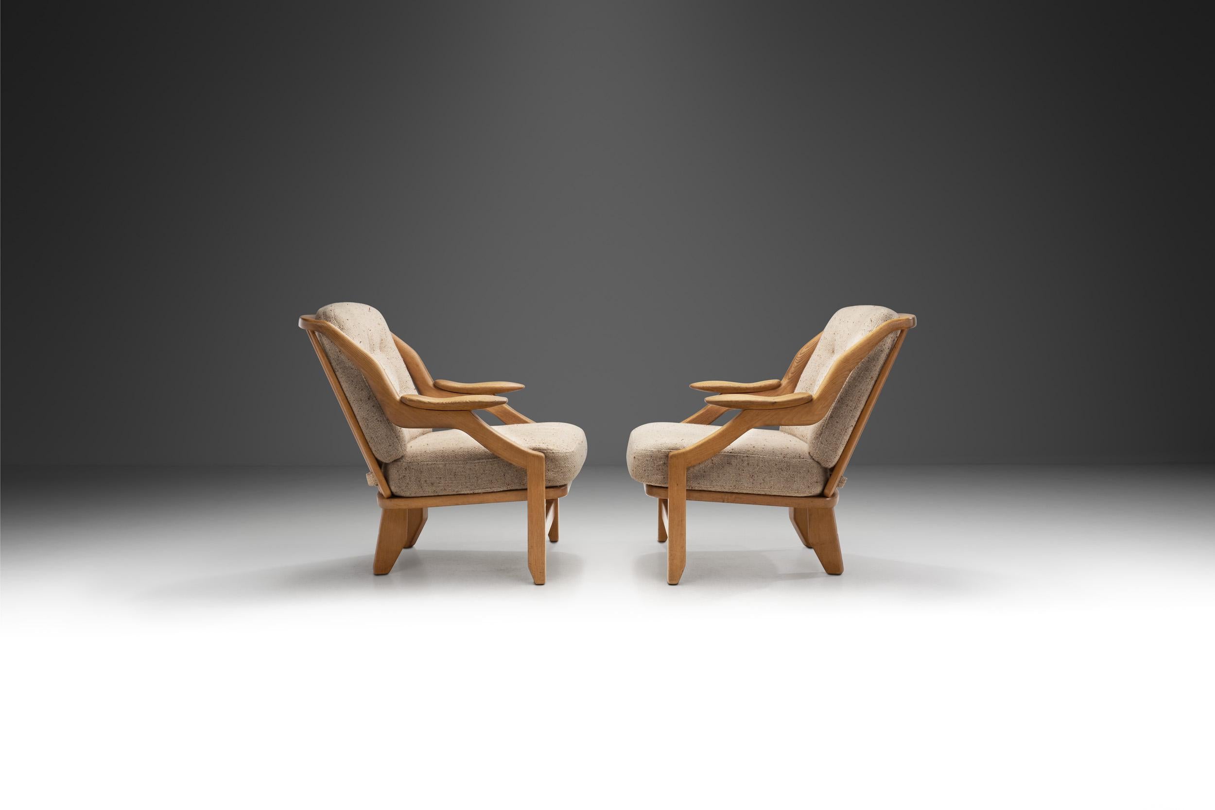 Pair of “Grégoire” Lounge Chairs by Guillerme et Chambron, France 1960s In Good Condition For Sale In Utrecht, NL