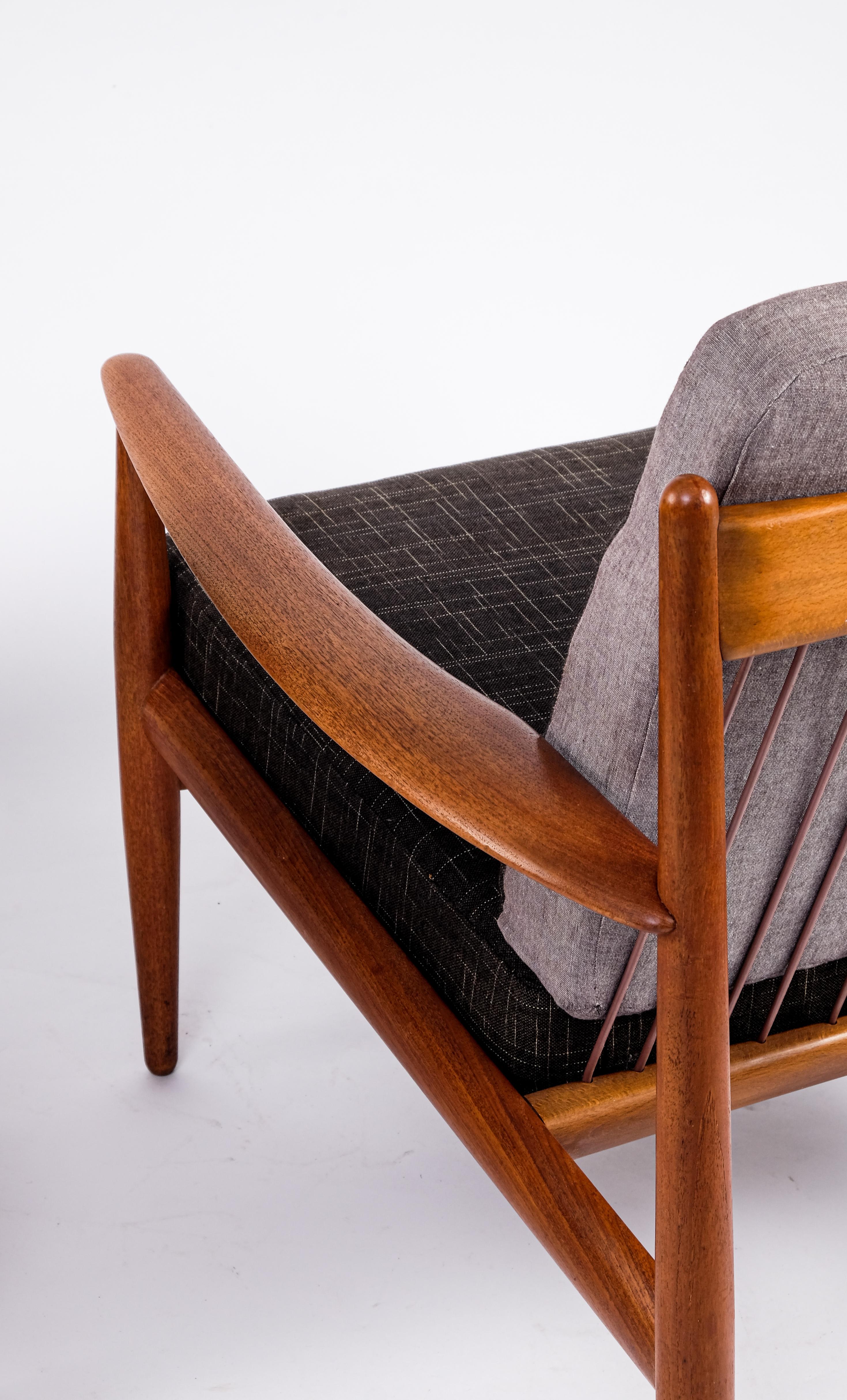 Pair of Grete Jalk Easy Chairs, Denmark, 1960s For Sale 2