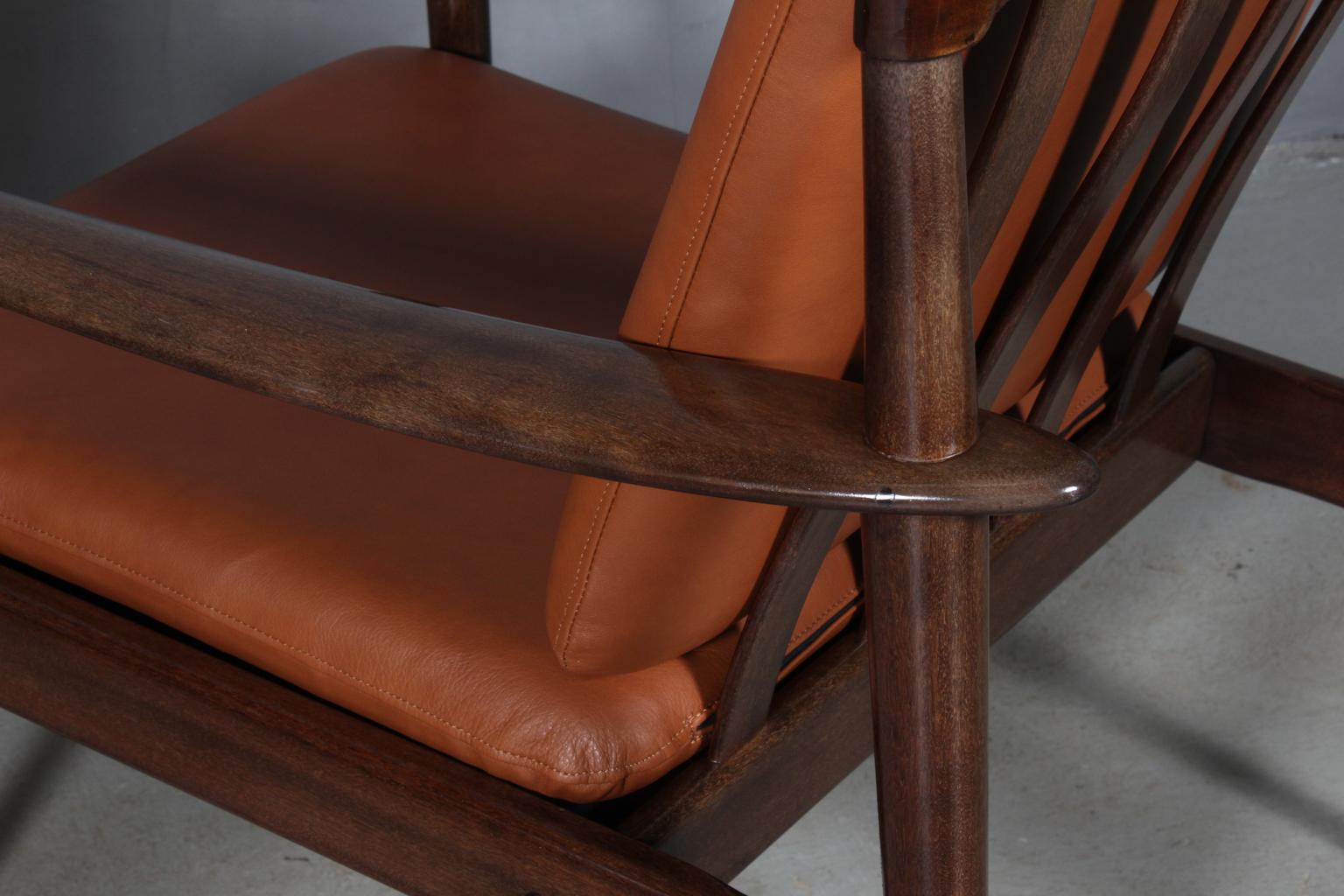 Pair of Grete Jalk Lounge Chair, in Mahogany 3