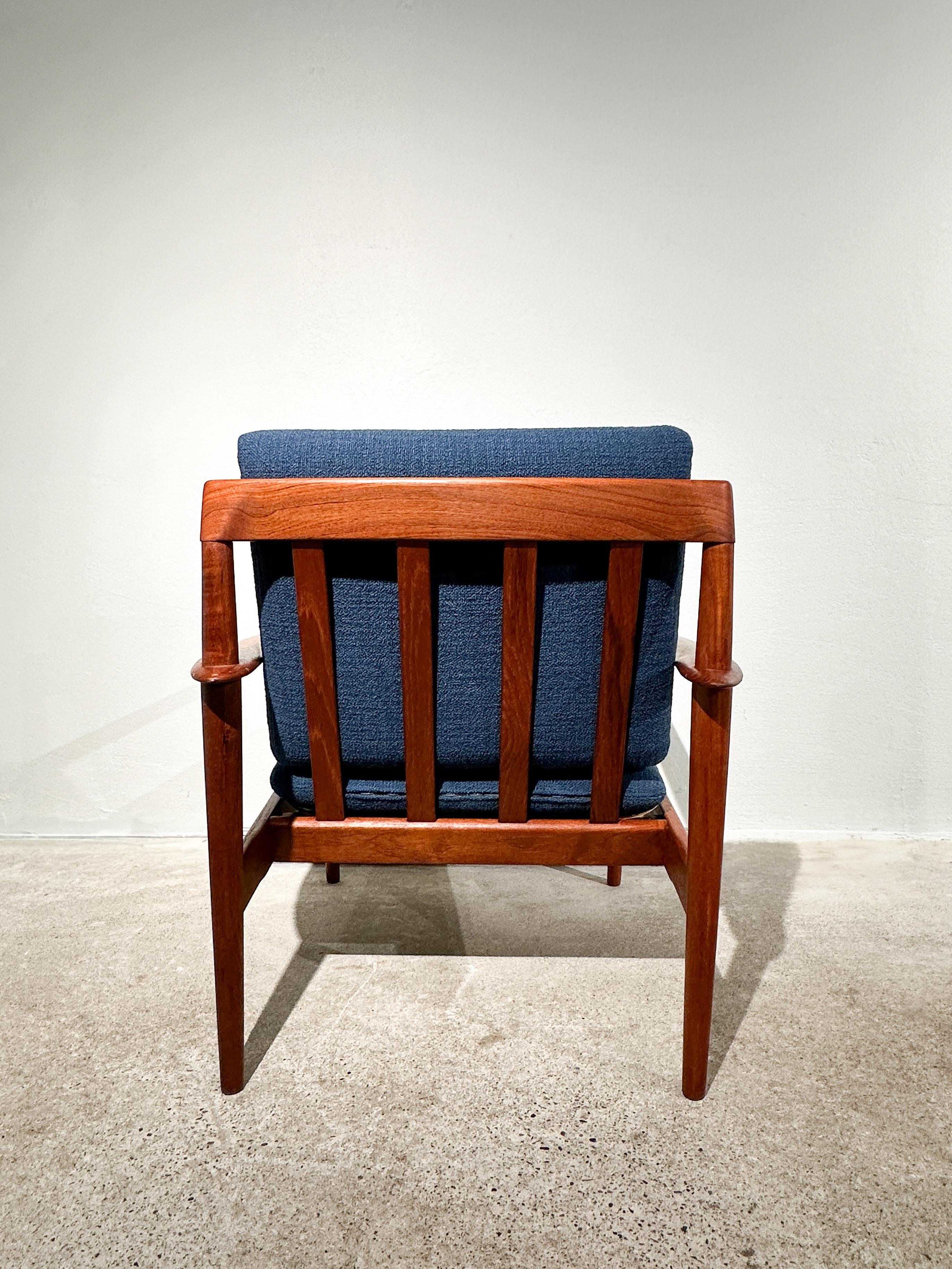 Paire de chaises longues Grete Jalk Teck P Jeppesen Danemark Dedar 1960s Bon état - En vente à Basel, BS