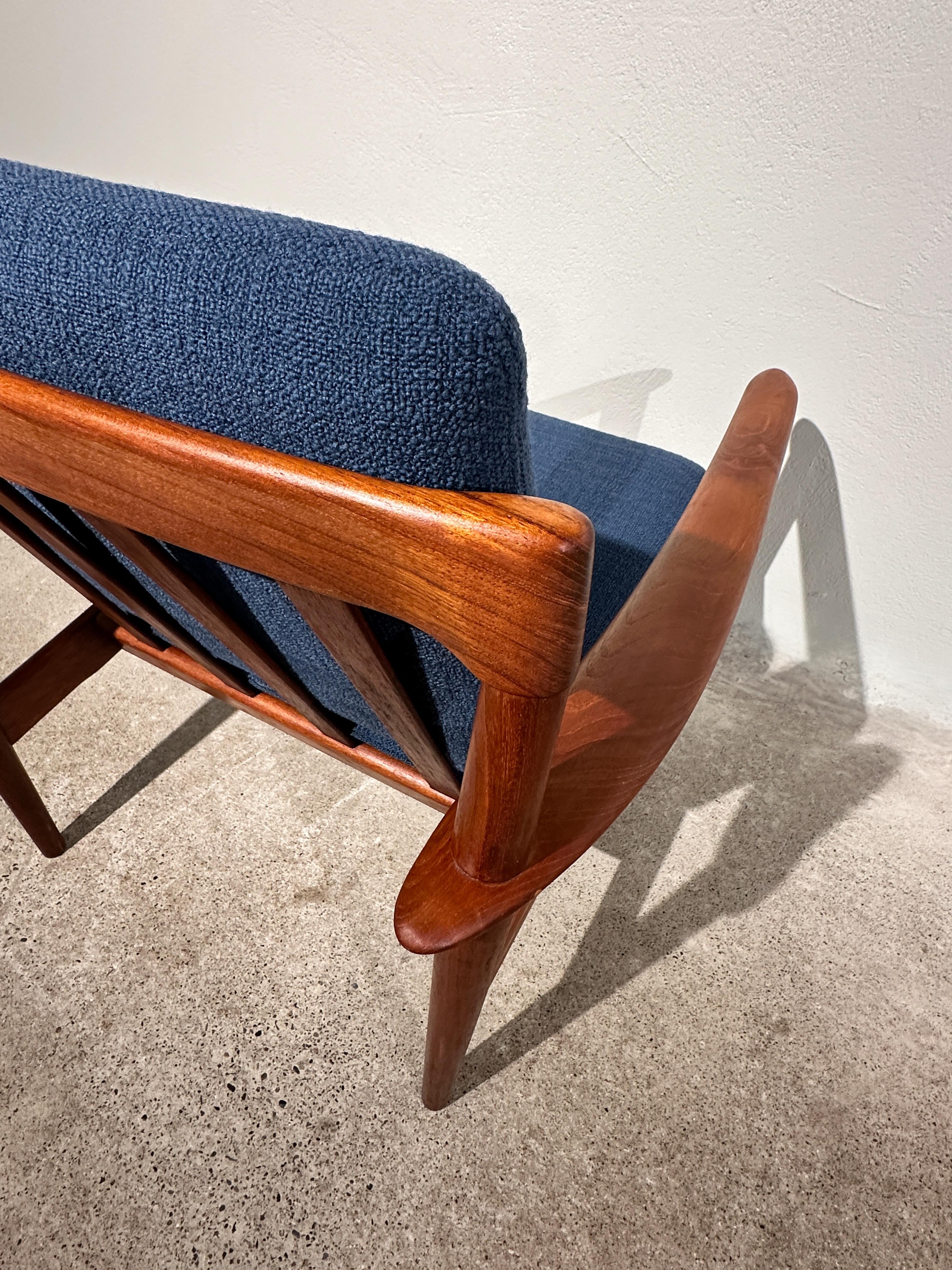 Milieu du XXe siècle Paire de chaises longues Grete Jalk Teck P Jeppesen Danemark Dedar 1960s en vente