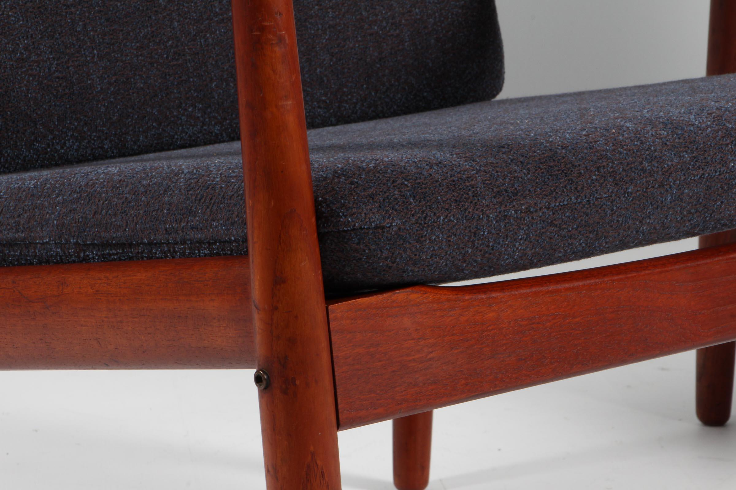 Danish Pair of Grete Jalk Lounge Chairs with Frame of Teak, Textured Fabric