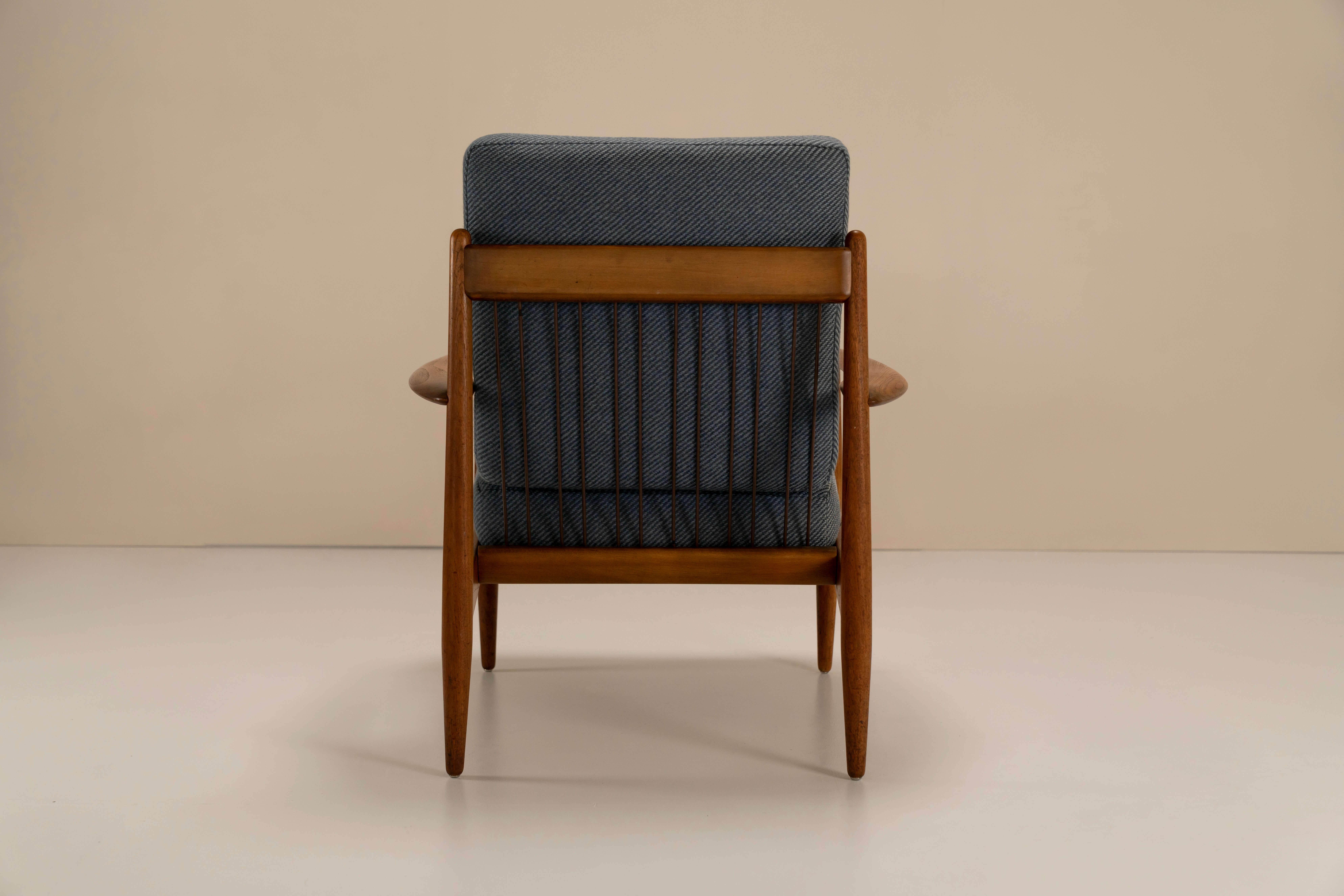 Pair of Grete Jalk Model 118 armchairs in Teak for France & Daverkosen, 1950s For Sale 3