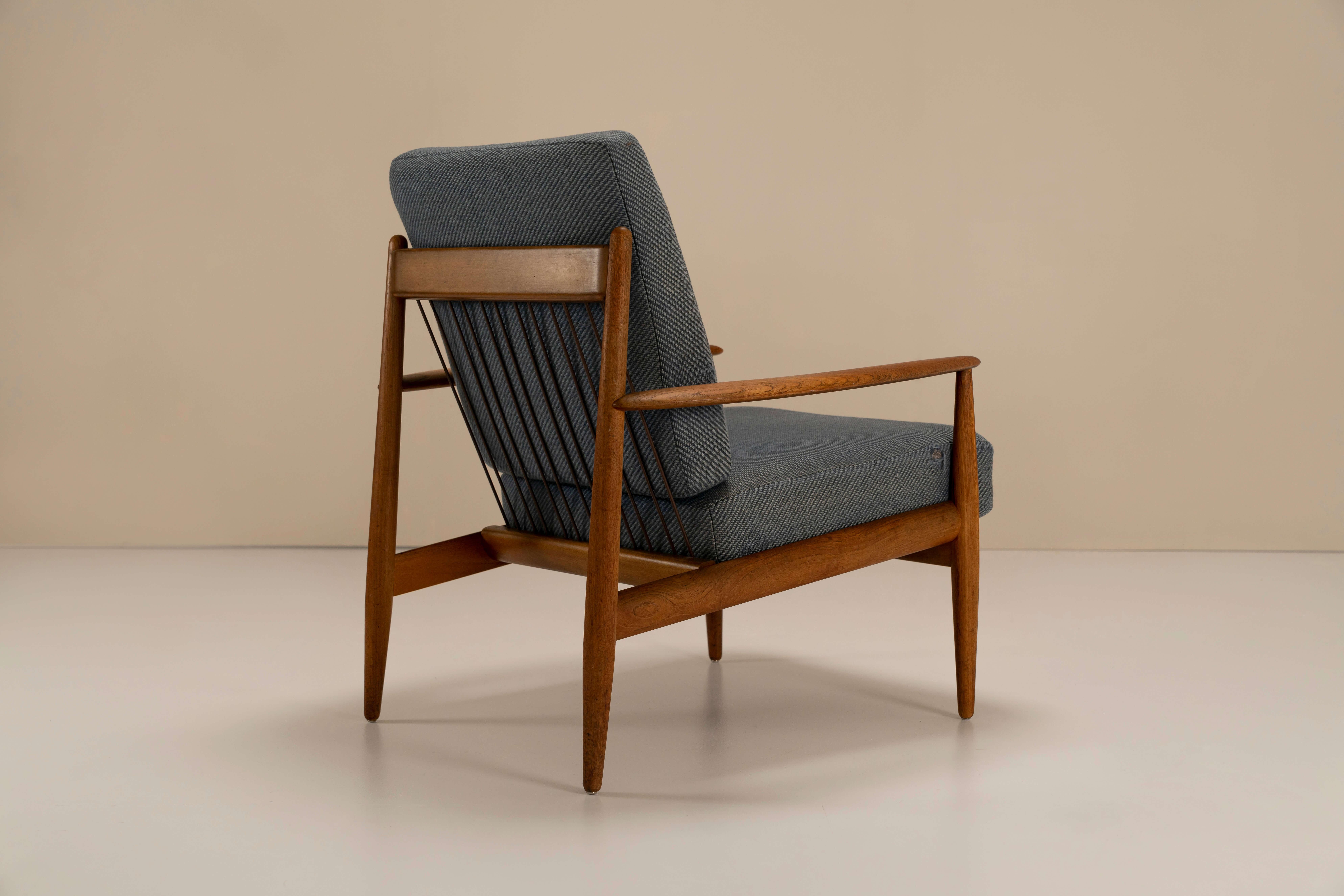 Pair of Grete Jalk Model 118 armchairs in Teak for France & Daverkosen, 1950s For Sale 5