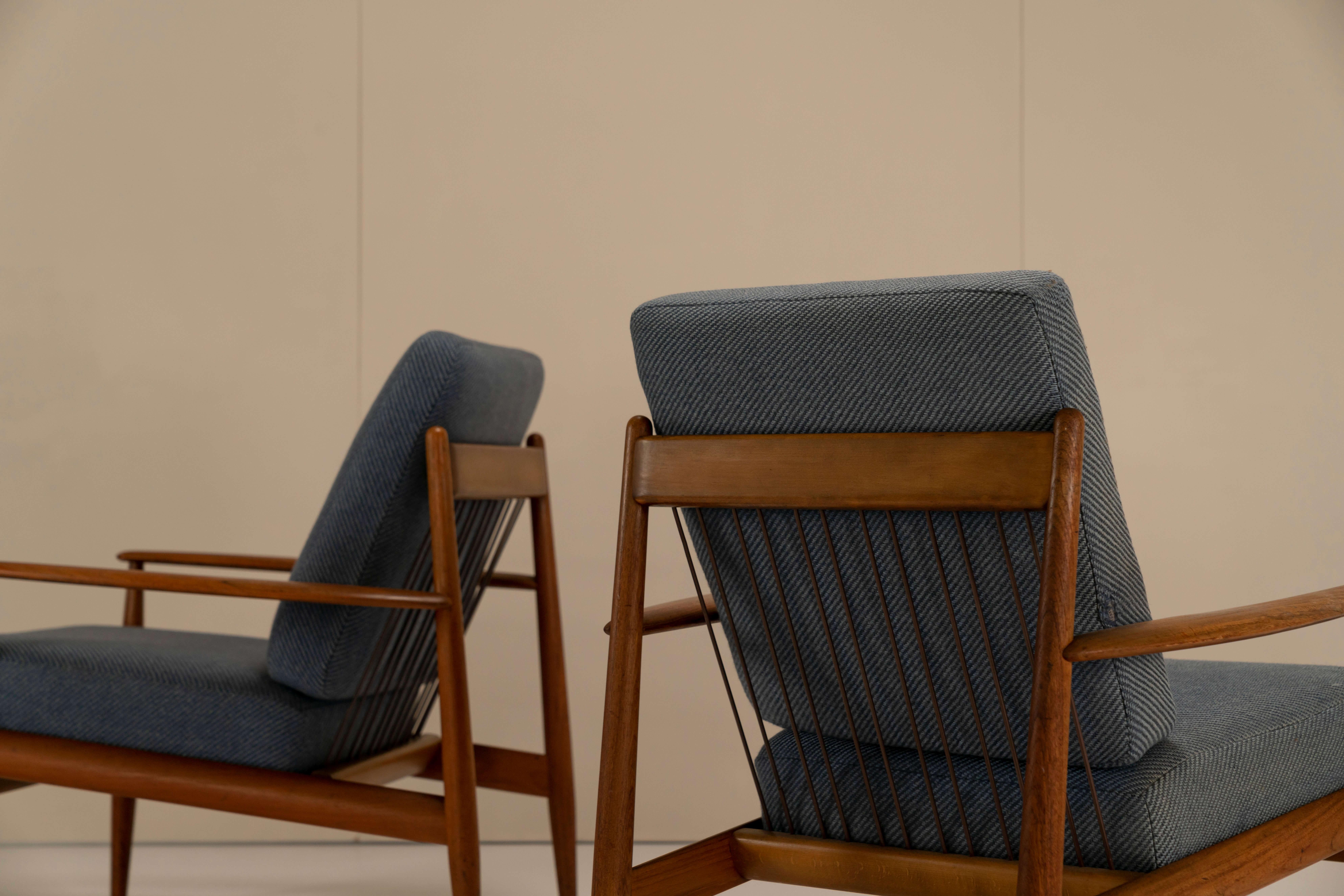 Pair of Grete Jalk Model 118 armchairs in Teak for France & Daverkosen, 1950s In Good Condition For Sale In Hellouw, NL