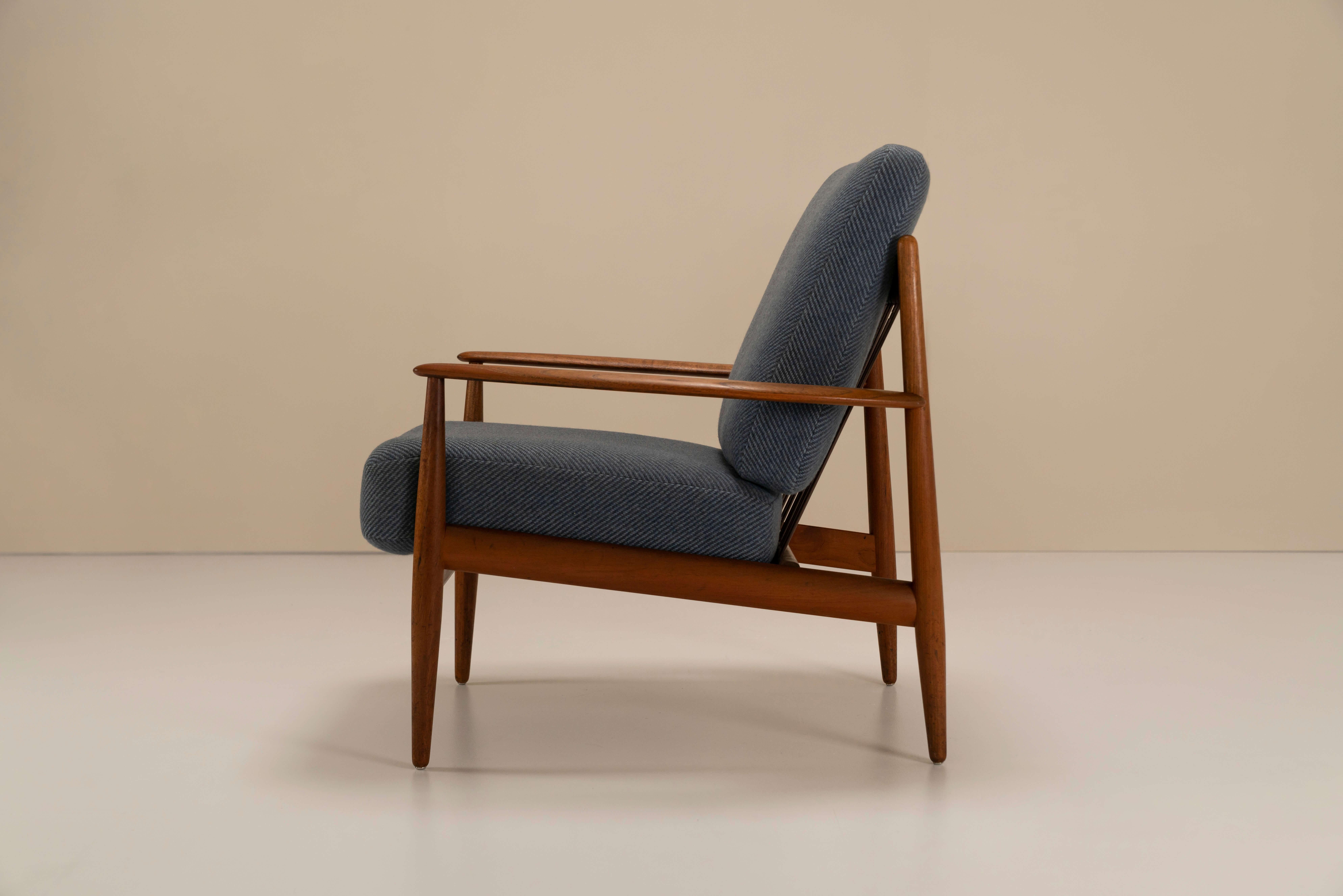 Pair of Grete Jalk Model 118 armchairs in Teak for France & Daverkosen, 1950s For Sale 2